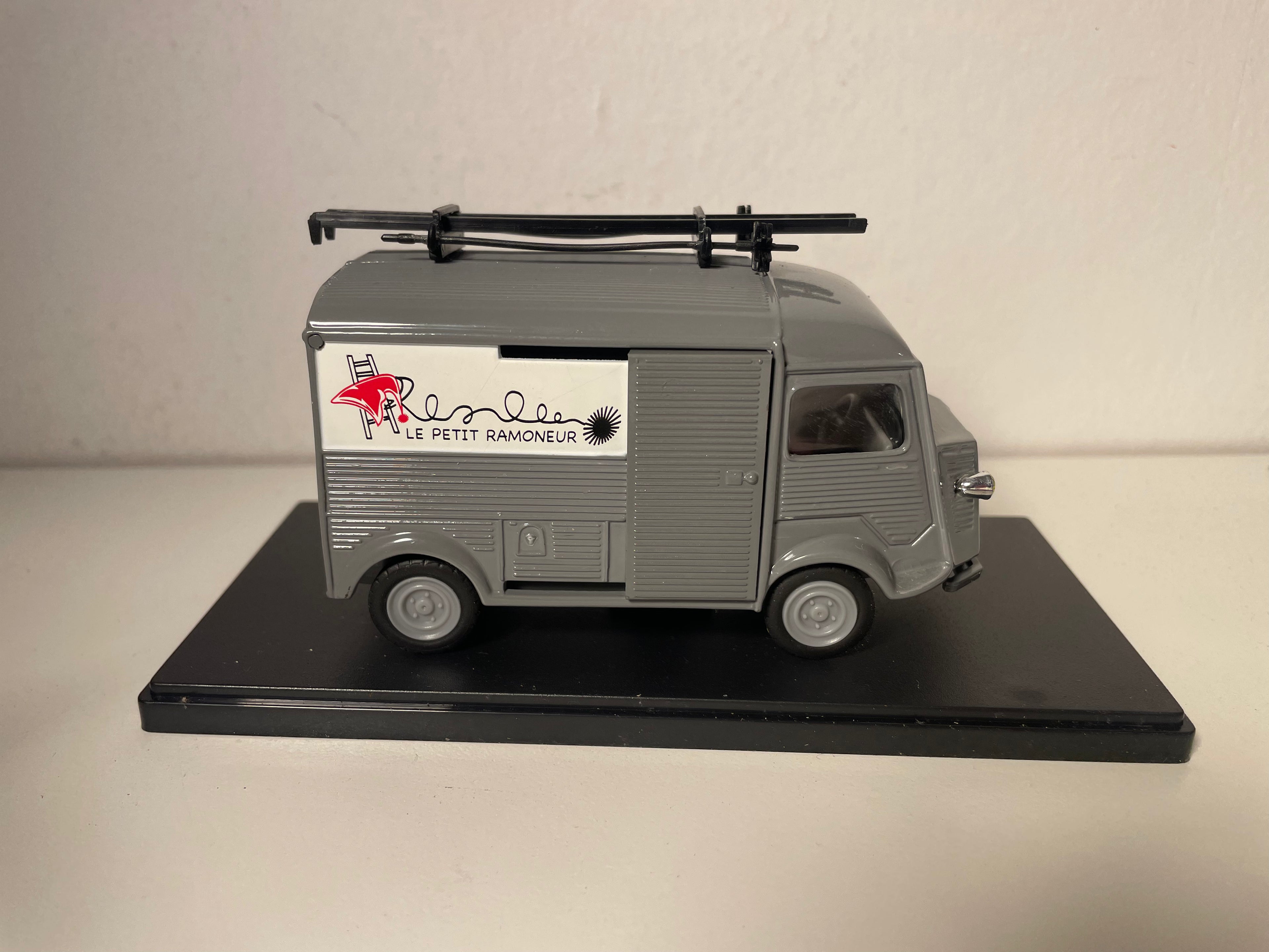 Citroën Typ H Schornsteinfeger (de klenge Schornsteinfeger)