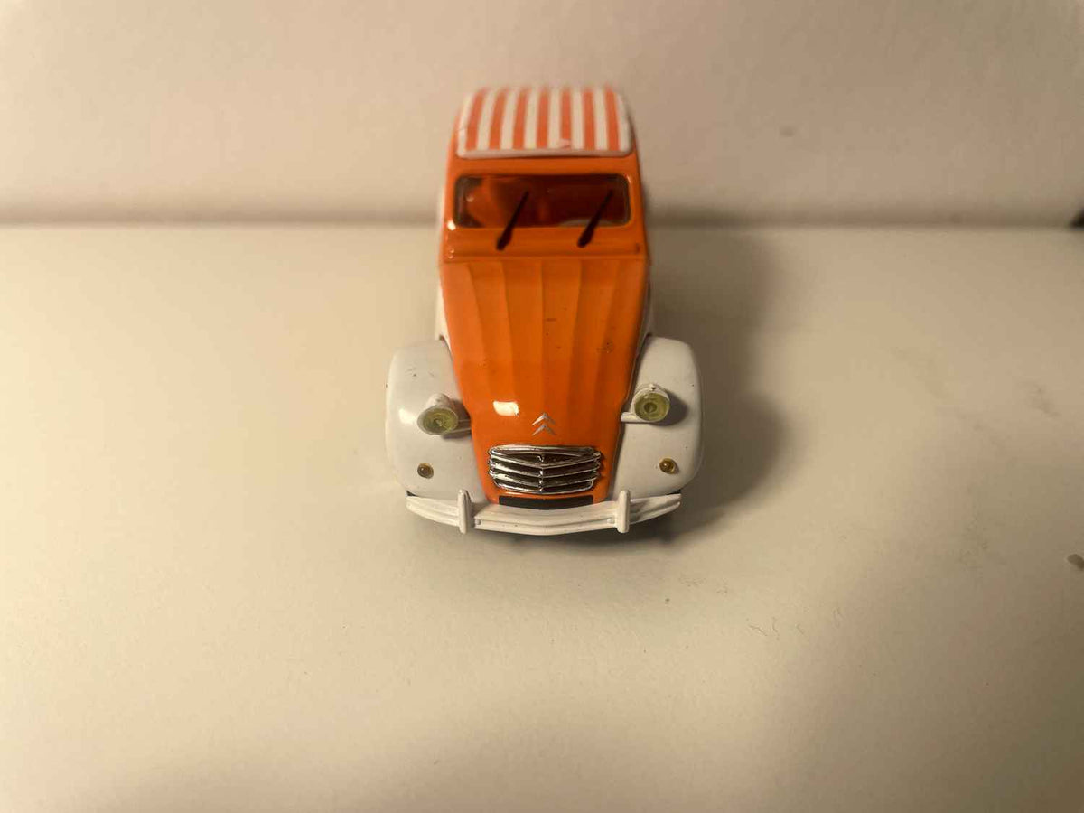 Citroën 2 CV 4 TRANSAT wäiss an orangesch mat wäisser Dachs an orangeschéi Streifen - Norev
