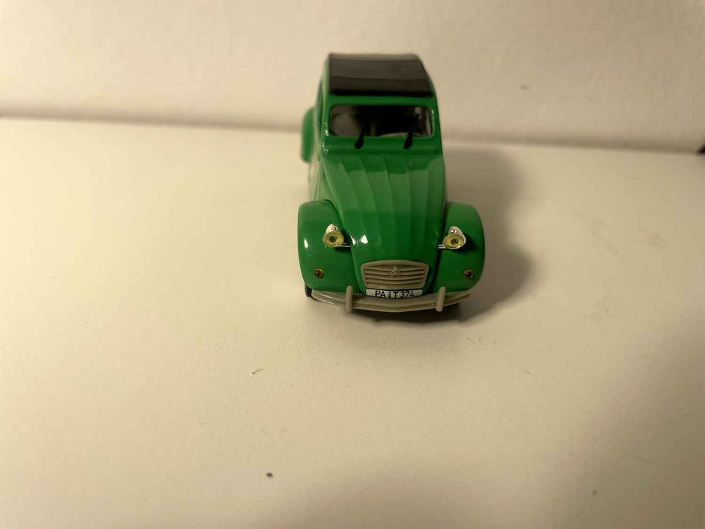 Citroën 2 CV 6 verde com teto preto (com um desenho de pato? nas portas) - Norev