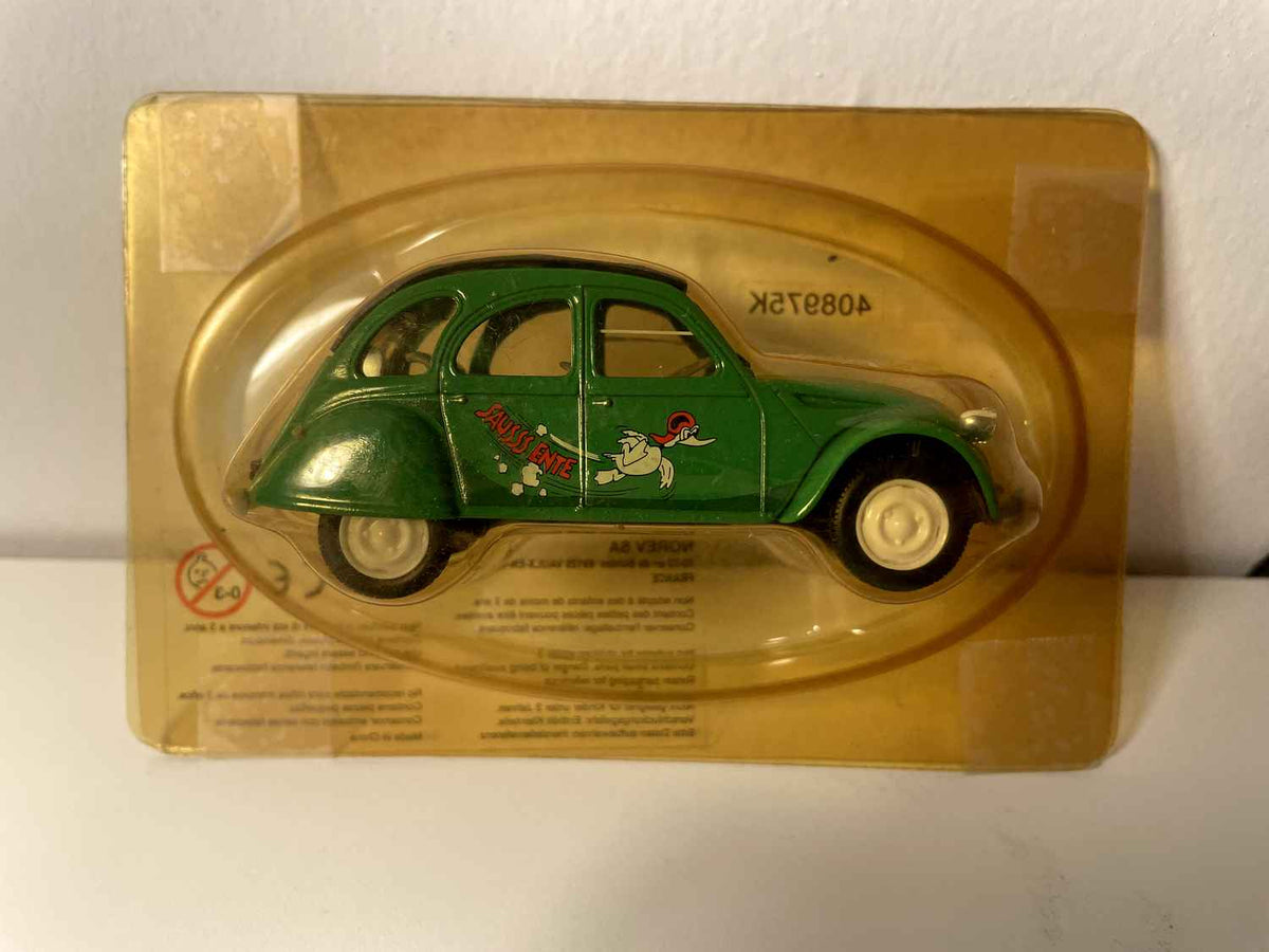 Citroën 2 CV 6 verde com teto preto (com um desenho de pato? nas portas) - Norev