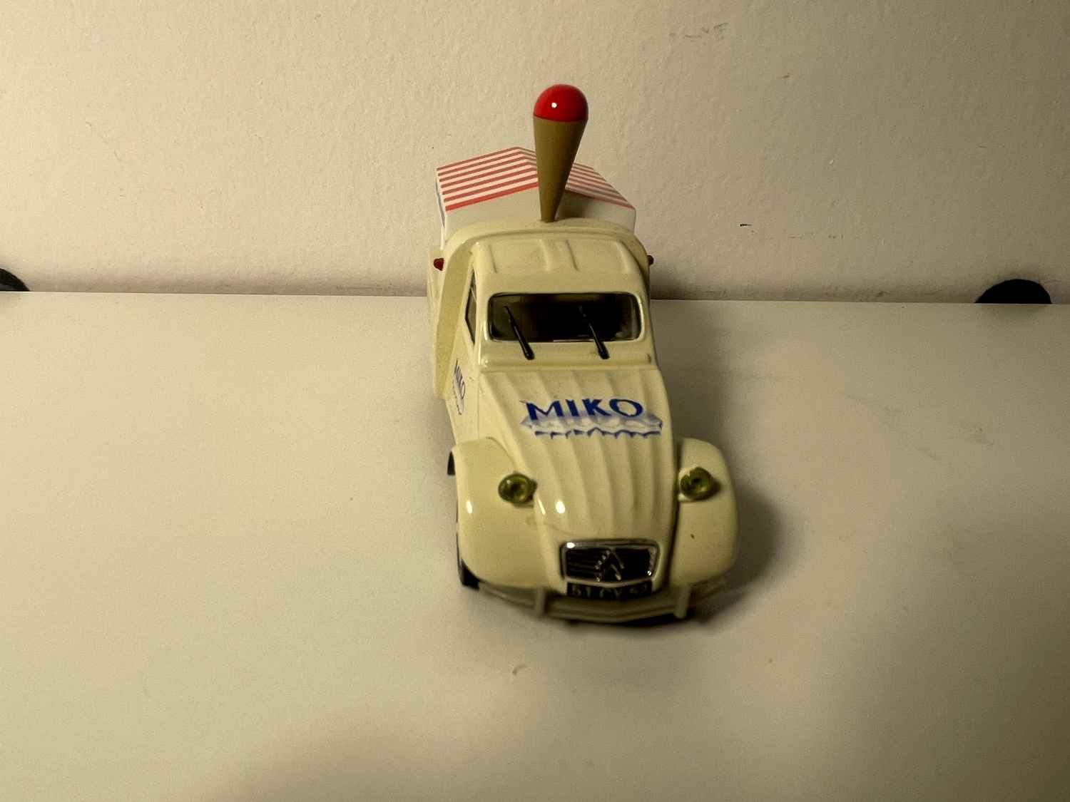 Citroën 2 CV Pick-up beige Lieferwagen mit MIKO-Werbung - Norev