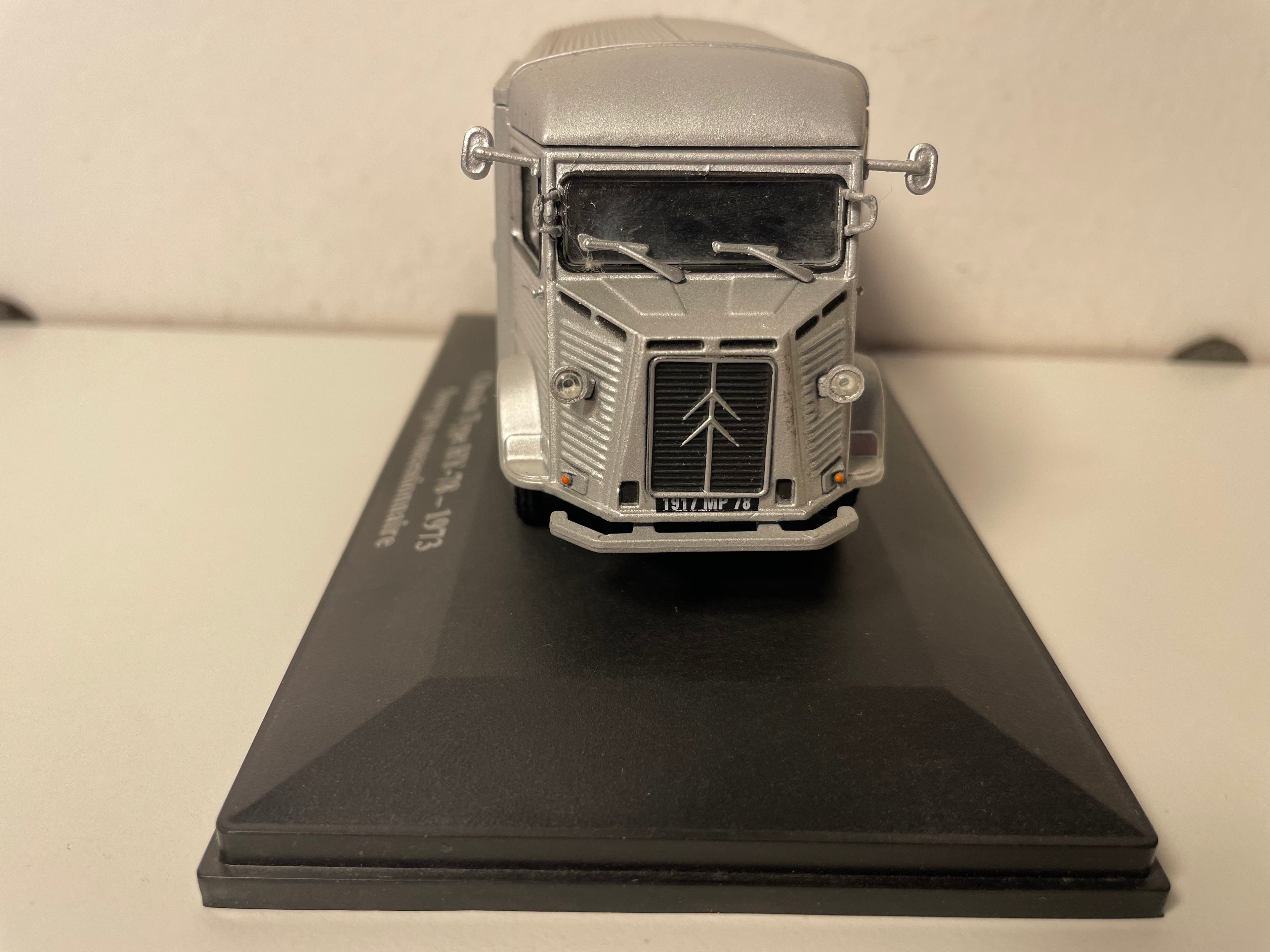 Citroën type HY-78 grey from 1973 - dealership van with Citroën logo