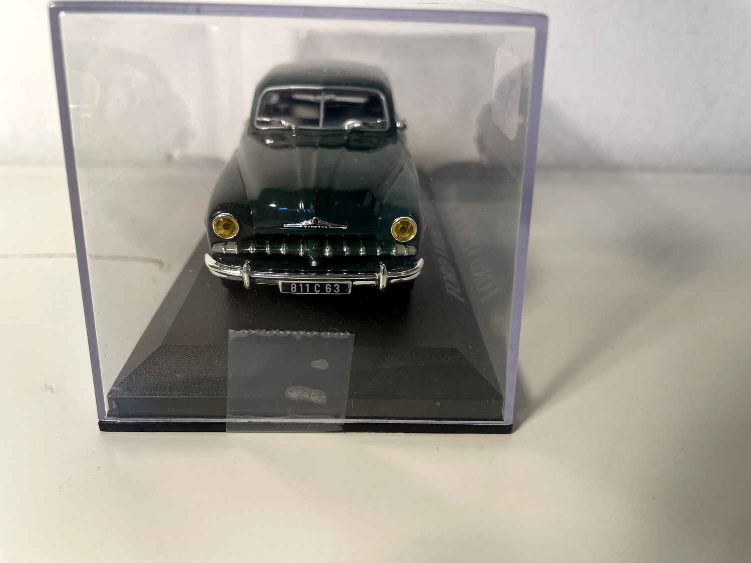 Ford Vedette zielona ciemna z 1950 roku