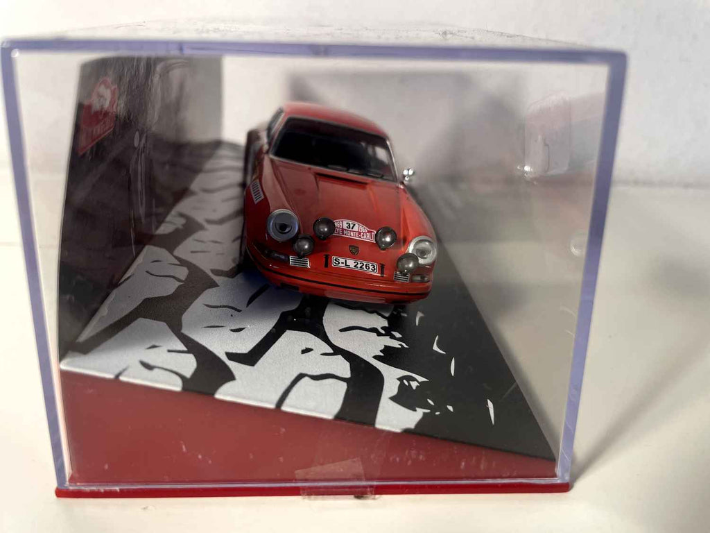 Porsche 911S rossa numero 37 - Rally di Monte Carlo 1969