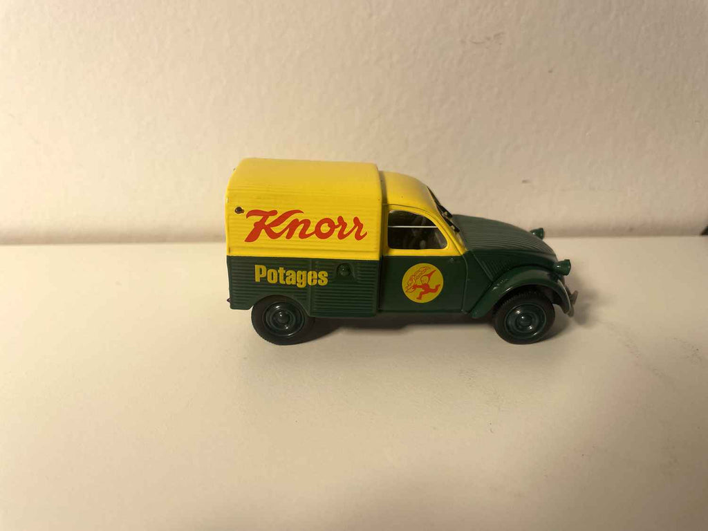 Citroën 2 CV AZU fourgonnette verte et jaune avec publicité Potages KNORR - Norev (sous blister)