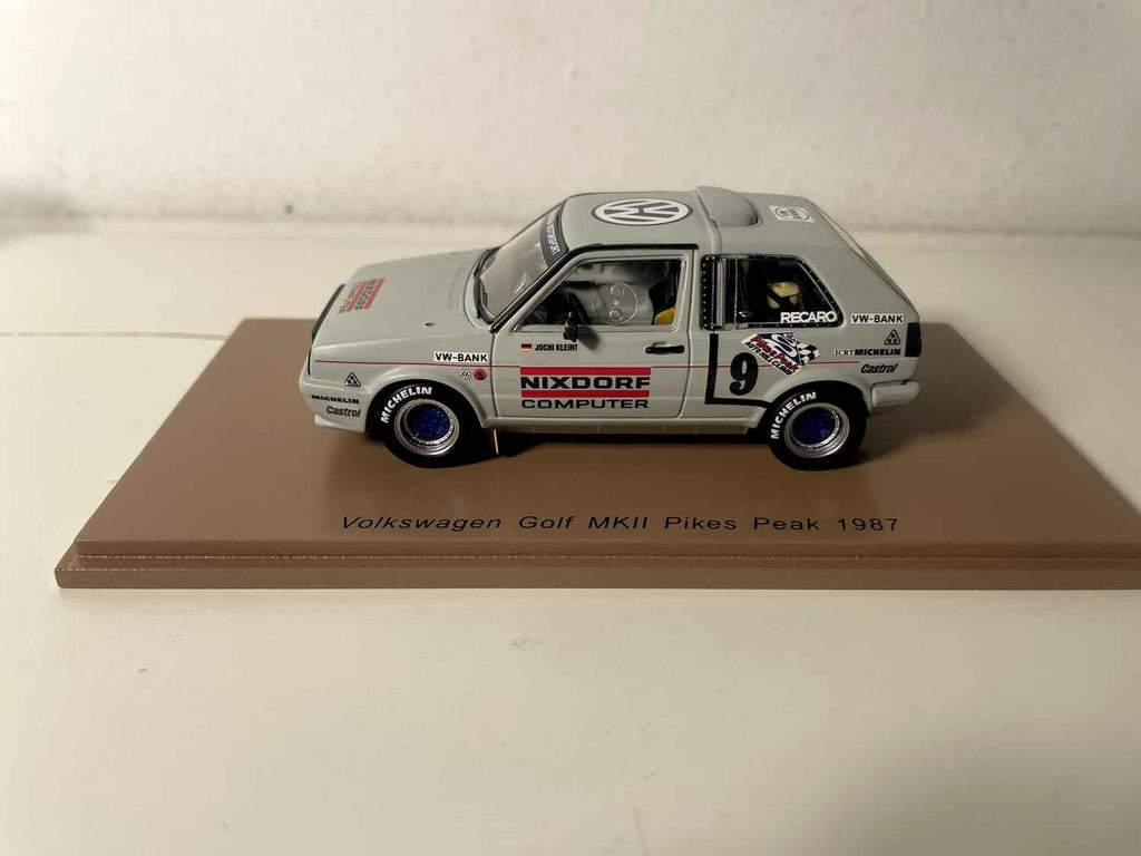 Volkswagen Golf MKII gris número 9 - Pikes Peak de 1987 - SPARK