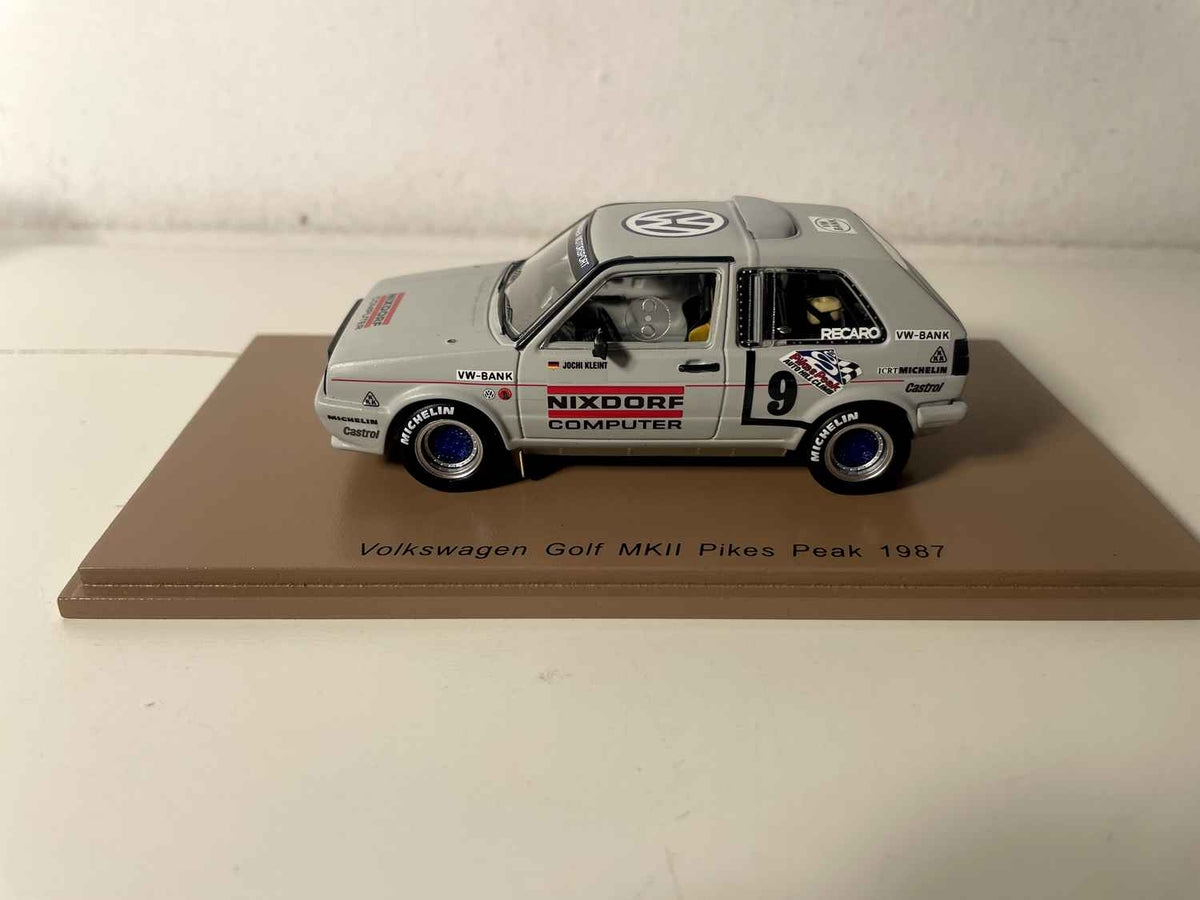 Volkswagen Golf MKII gris número 9 - Pikes Peak de 1987 - SPARK