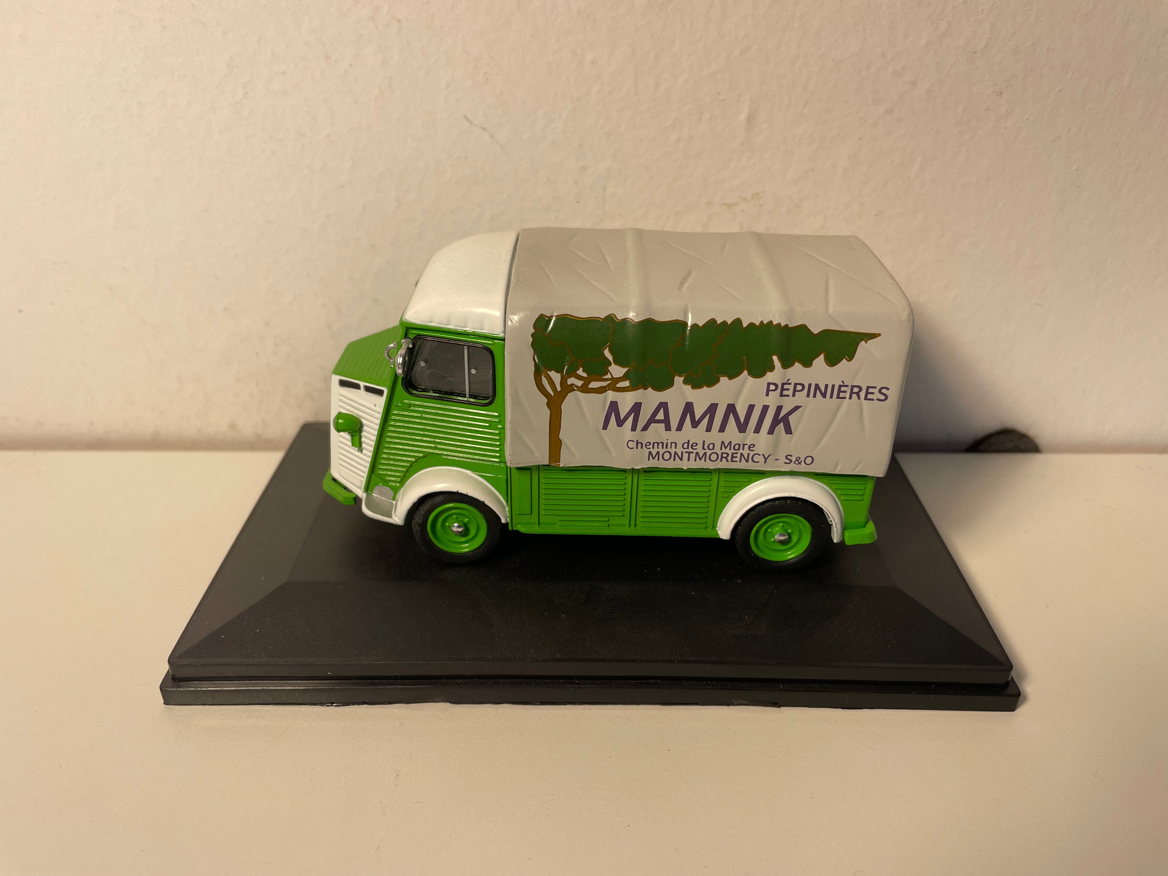 Citroën type H uit 1966, huif pick-up SAPA kwekerijen MAMNIK