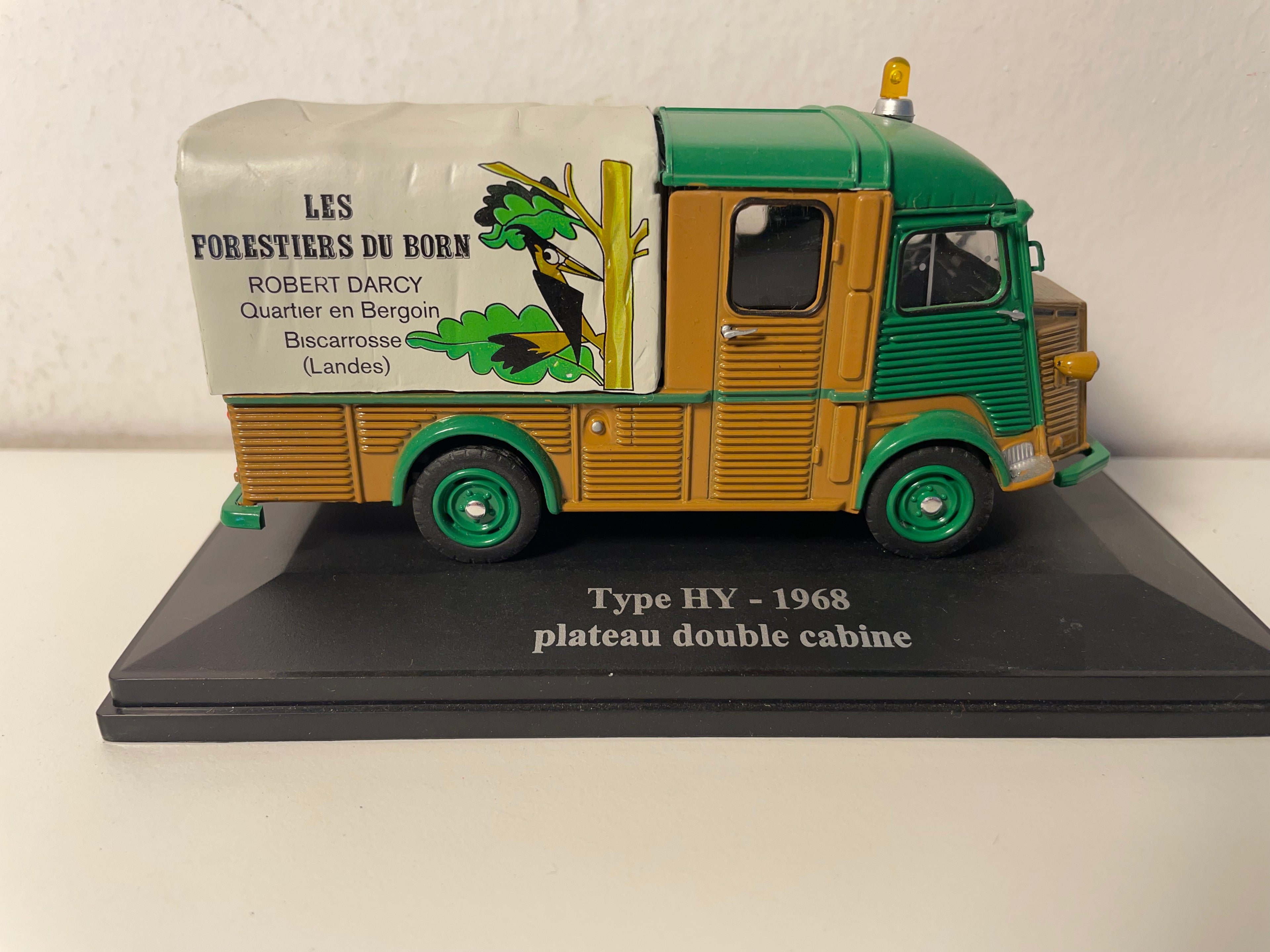 Citroën Type HY Green and Brown with Gray Cover from 1968 - Double Cab Chassis - Les forestiers du Born (Biscarrosse)