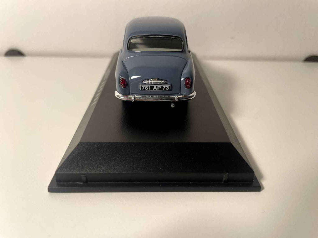 Simca Aronde blauwgrijs of grijzig blauw? - NOREV