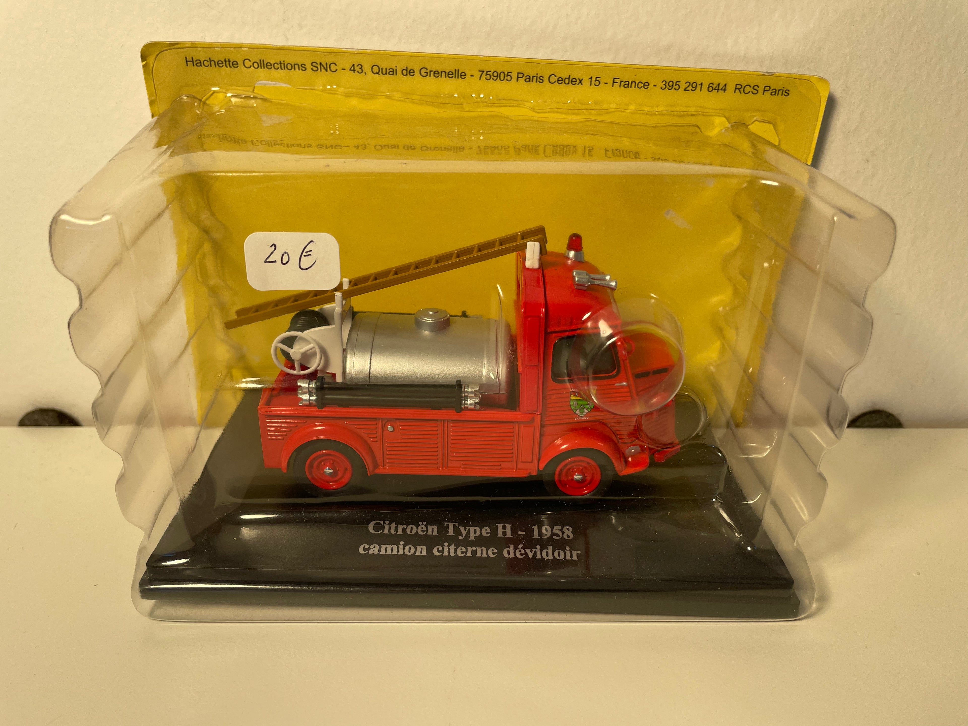 1958 rode Citroën type H slanghaspel tankwagen BRANDWEERLIEDEN