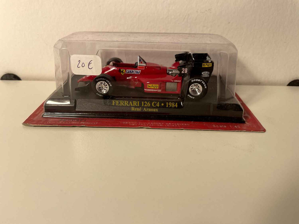 Ferrari 126 C4 rouge numéro 28 de 1984 - Formule 1 - René Arnoux blister)