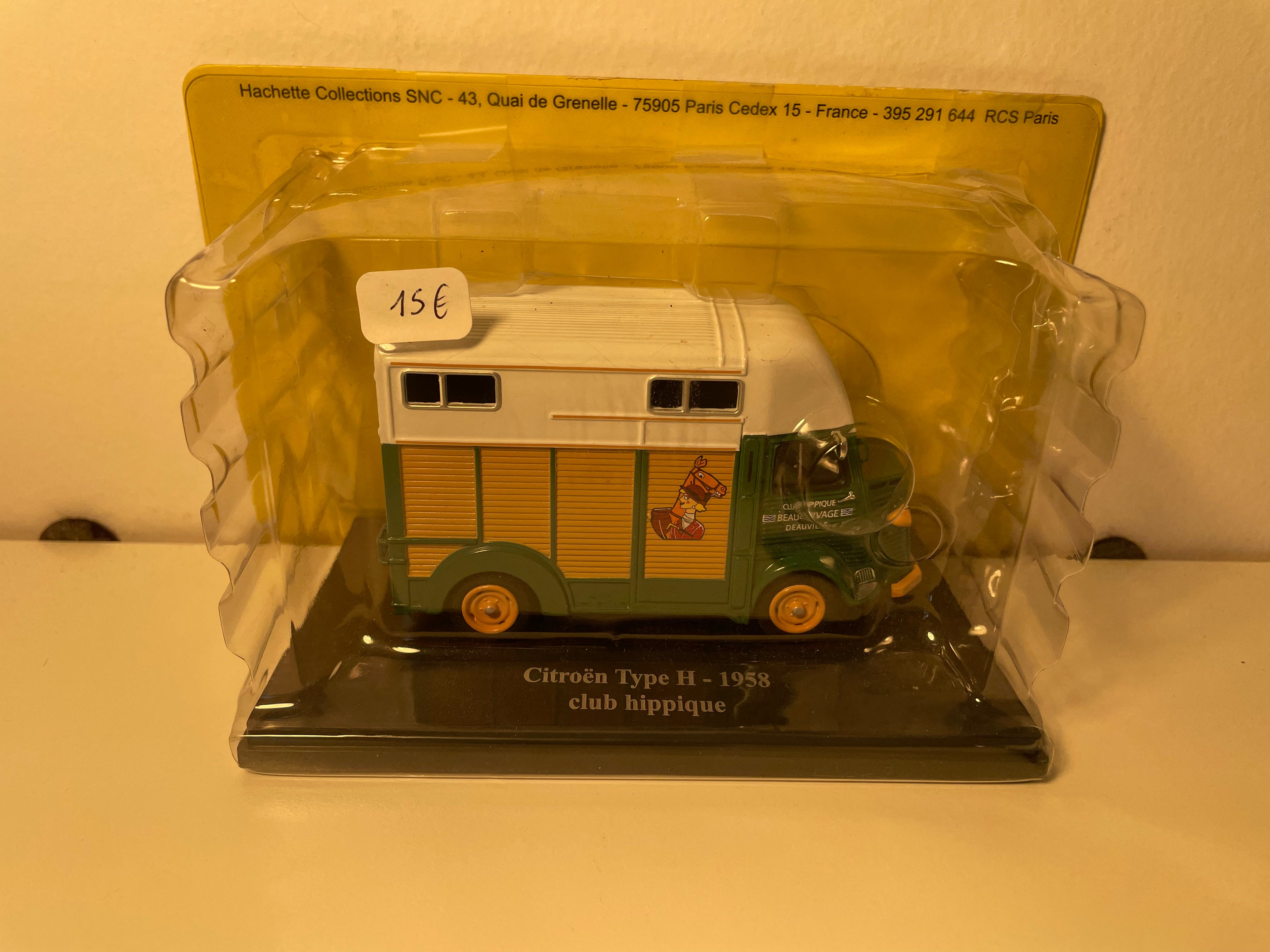 Citroën type H uit 1958 paardenrenclub