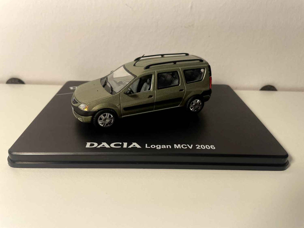 Dacia Logan MCV verde oscuro? de 2006 - Eligor