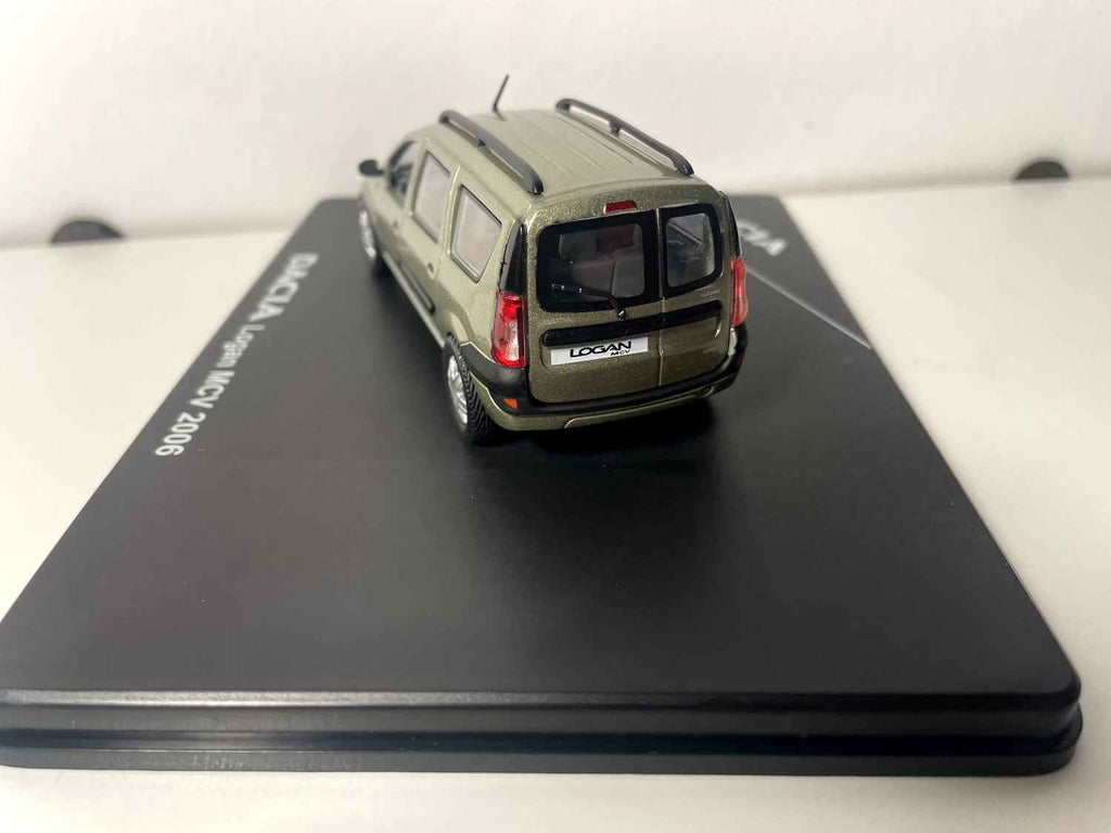 Dacia Logan MCV verde oscuro? de 2006 - Eligor