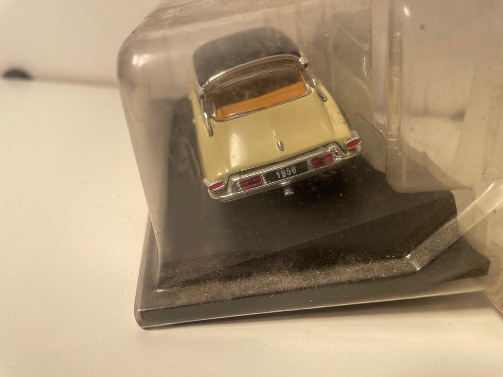 Citroën DS 19 beige et toit noir de 1956 (sous blister)