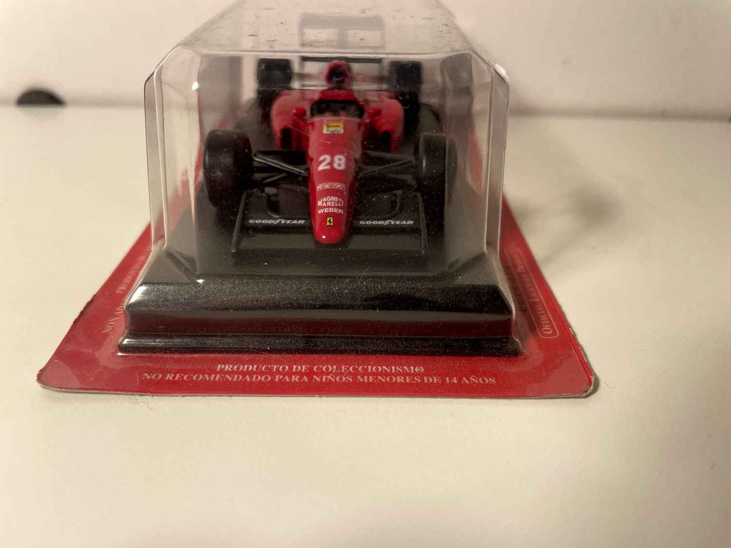 Ferrari F92A Rot Nummer 28 von 1992 - Formel 1 - Ivan Capelli