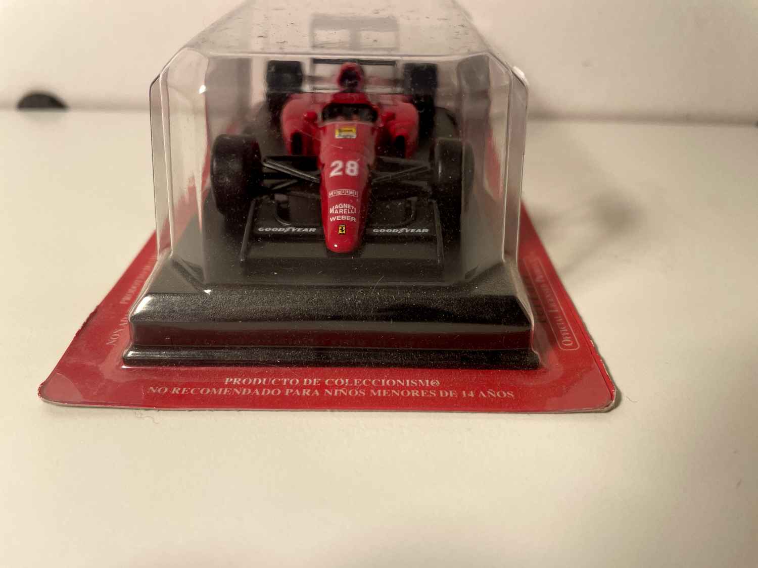 Ferrari F92A Rot Nummer 28 von 1992 - Formel 1 - Ivan Capelli