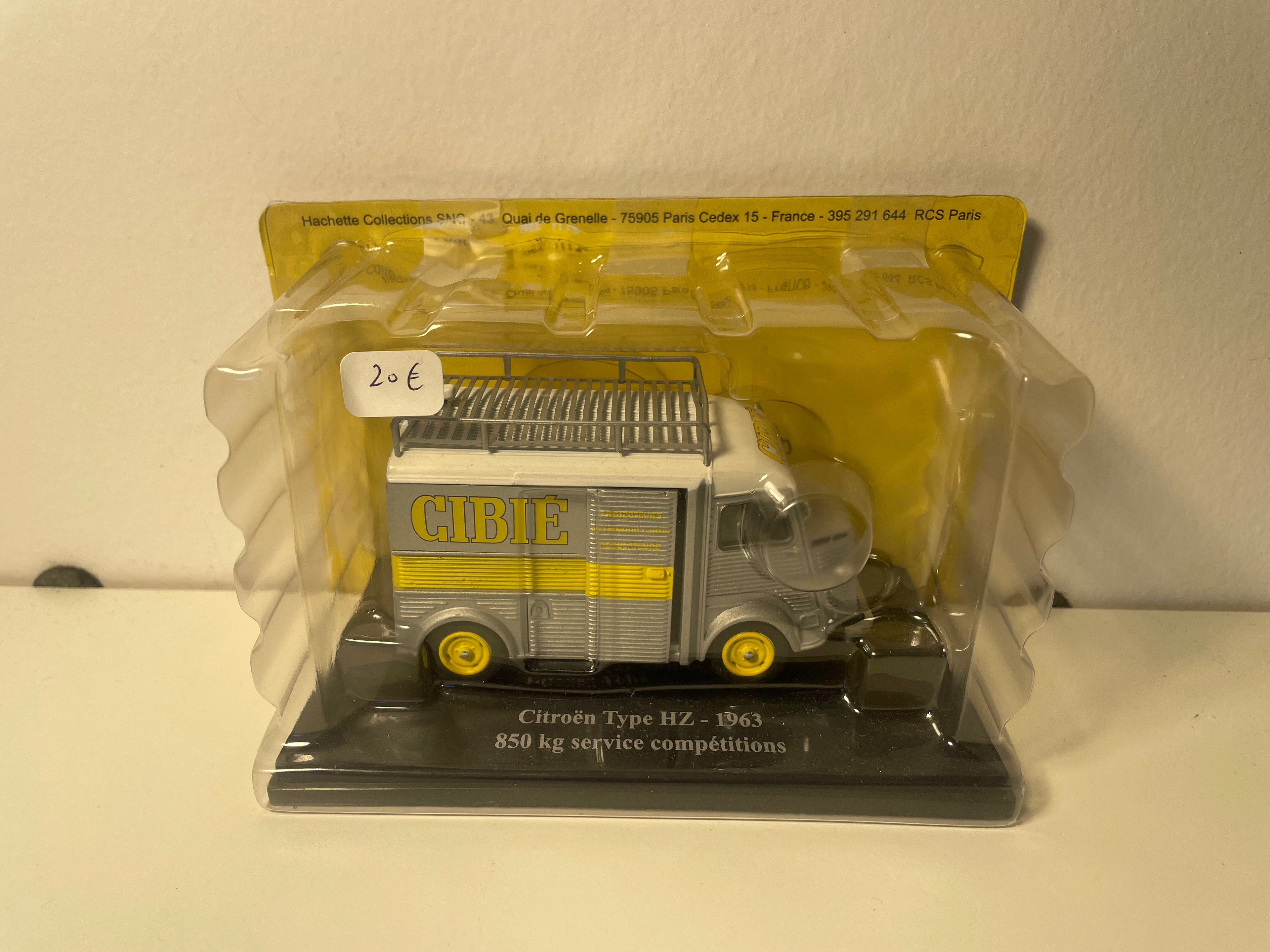 Citroën tipo HZ franja gris y amarilla de 1963 - Servicio de competición CIBIE de 850 kg