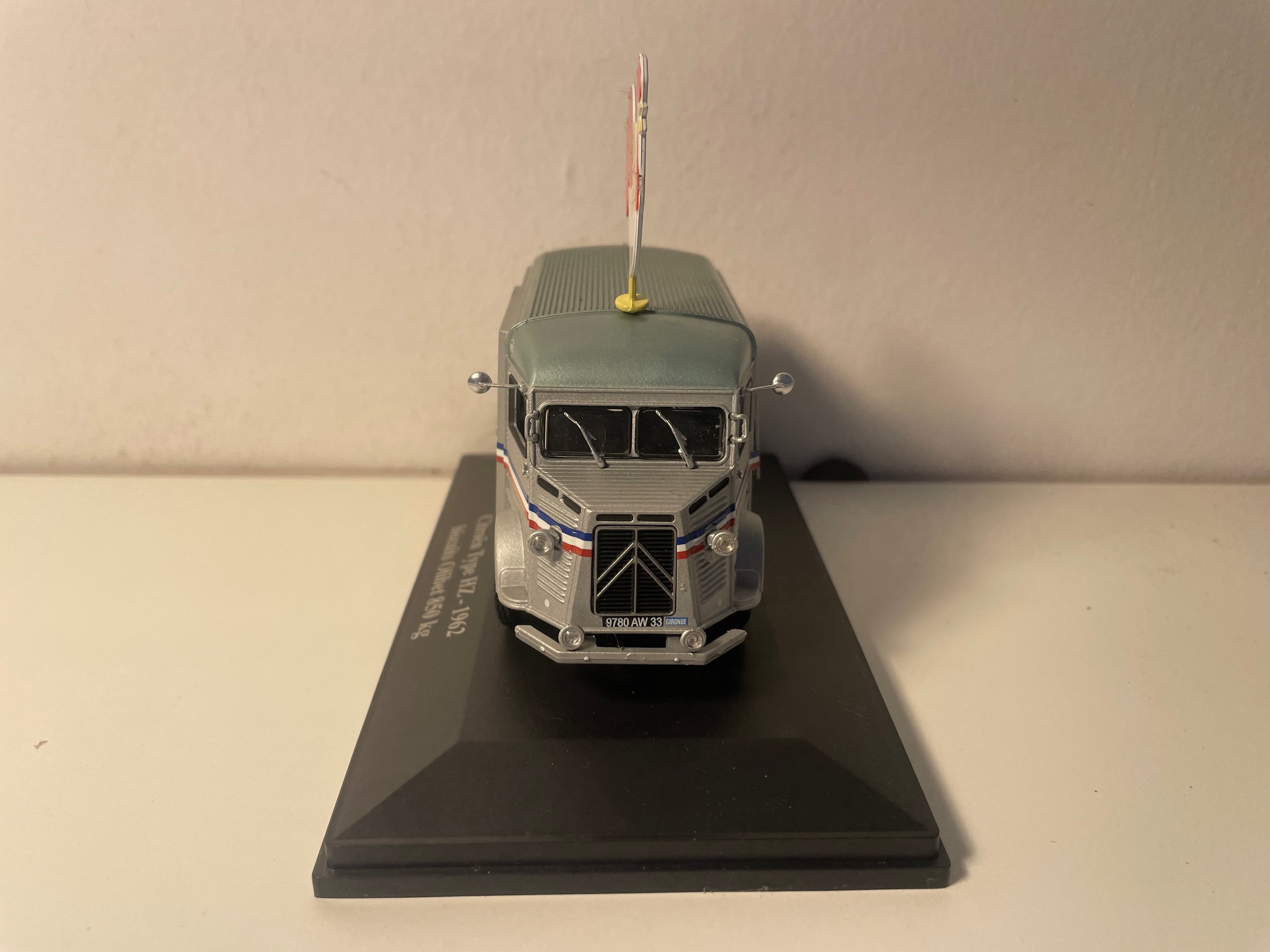 Citroën type HZ uit 1962 OLIBET koekjes 850 kg