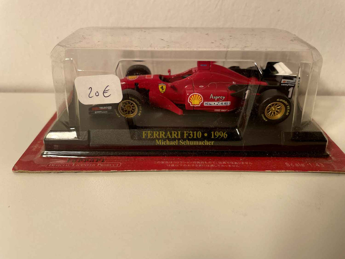 Ferrari F310 rouge numéro 1 de 1996 - formule 1 - Michael Schumacher