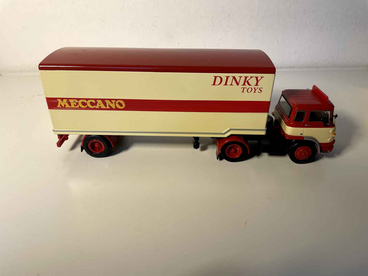Camion Bedford TK estampillé DINKY-TOYS / MECCANO