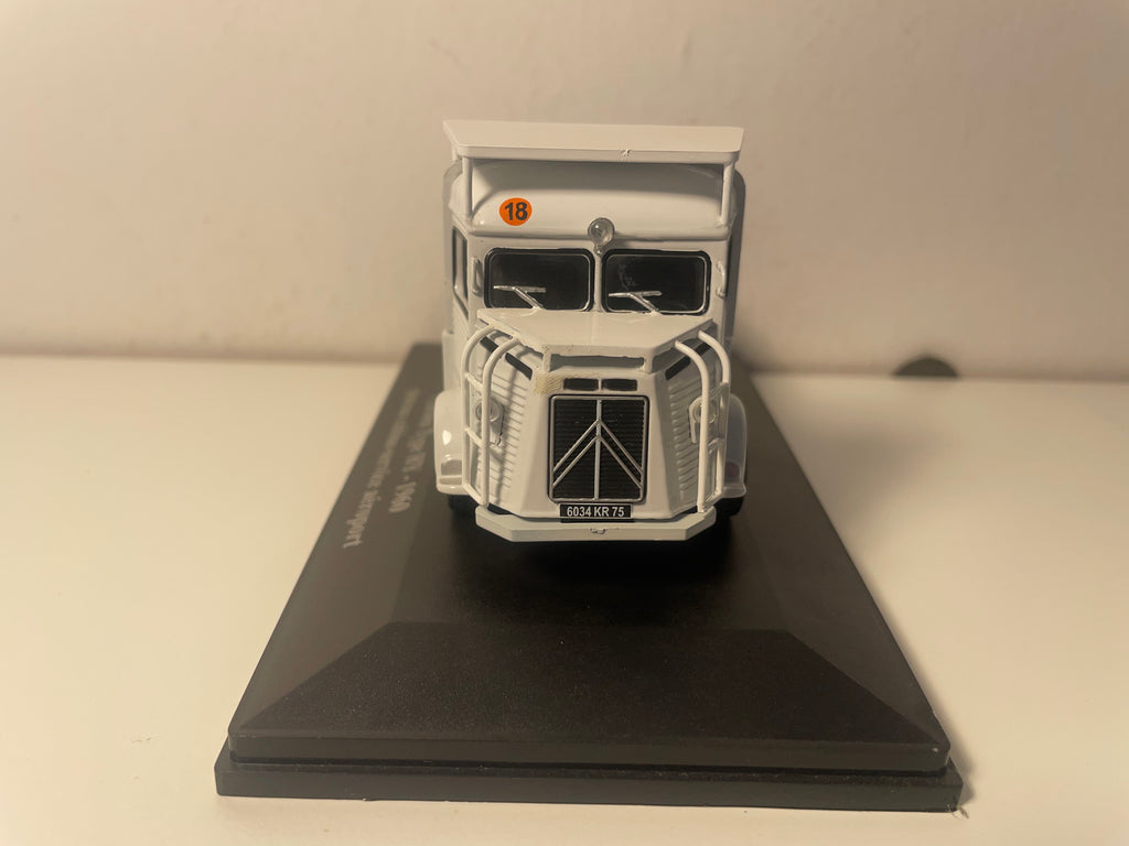 Citroën Typ hy White von 1960 - Flughafenservicekabine