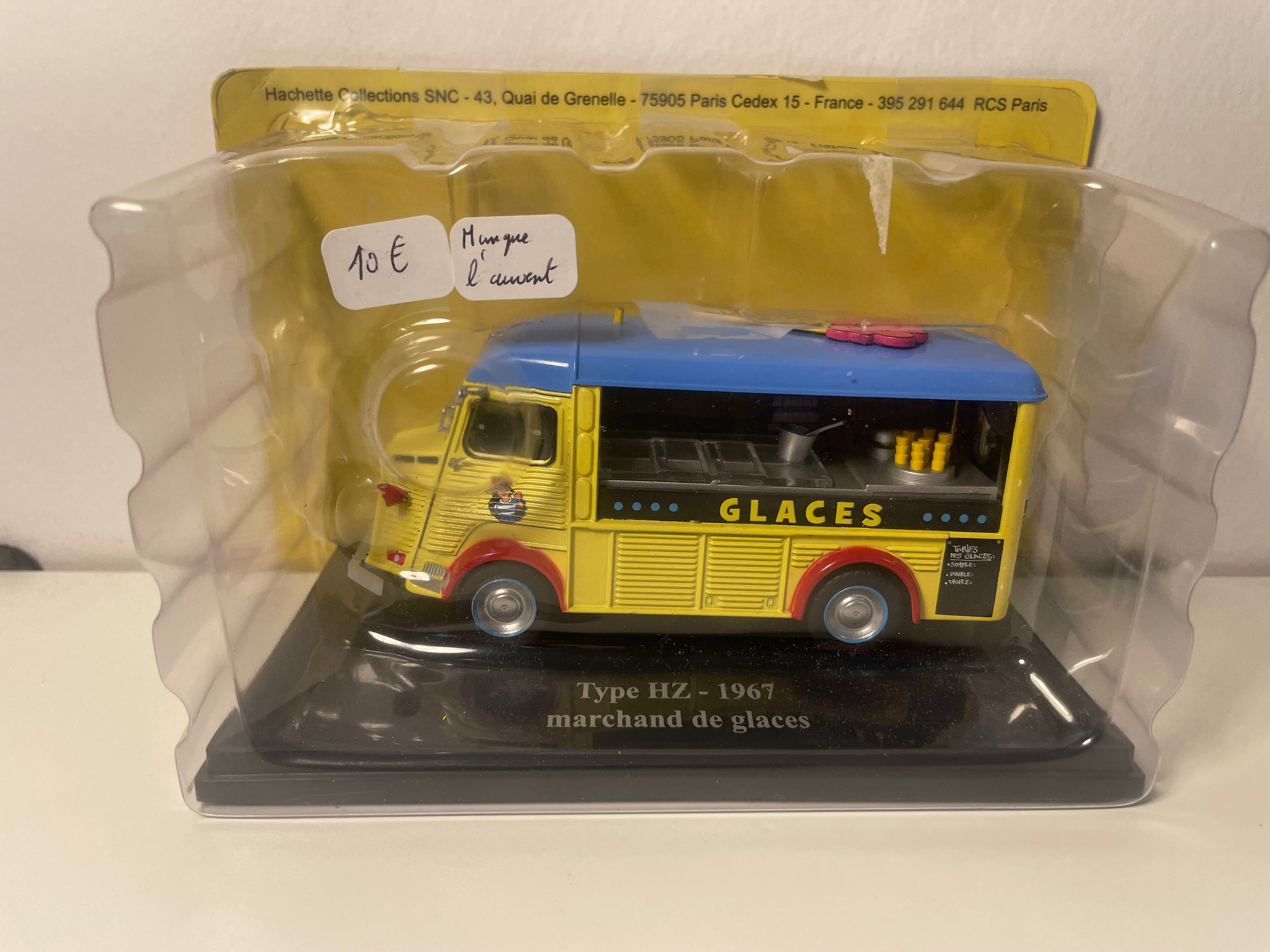 Citroën type HZ jaune et bleu de 1967 - marchand de glaces (manque l'auvent)