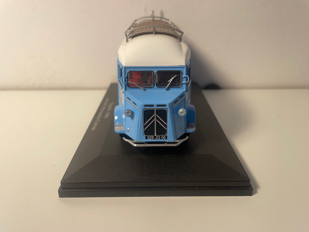 Citroën type H car with glass bodywork Currus (grand hotel des Araucarias in Nice)