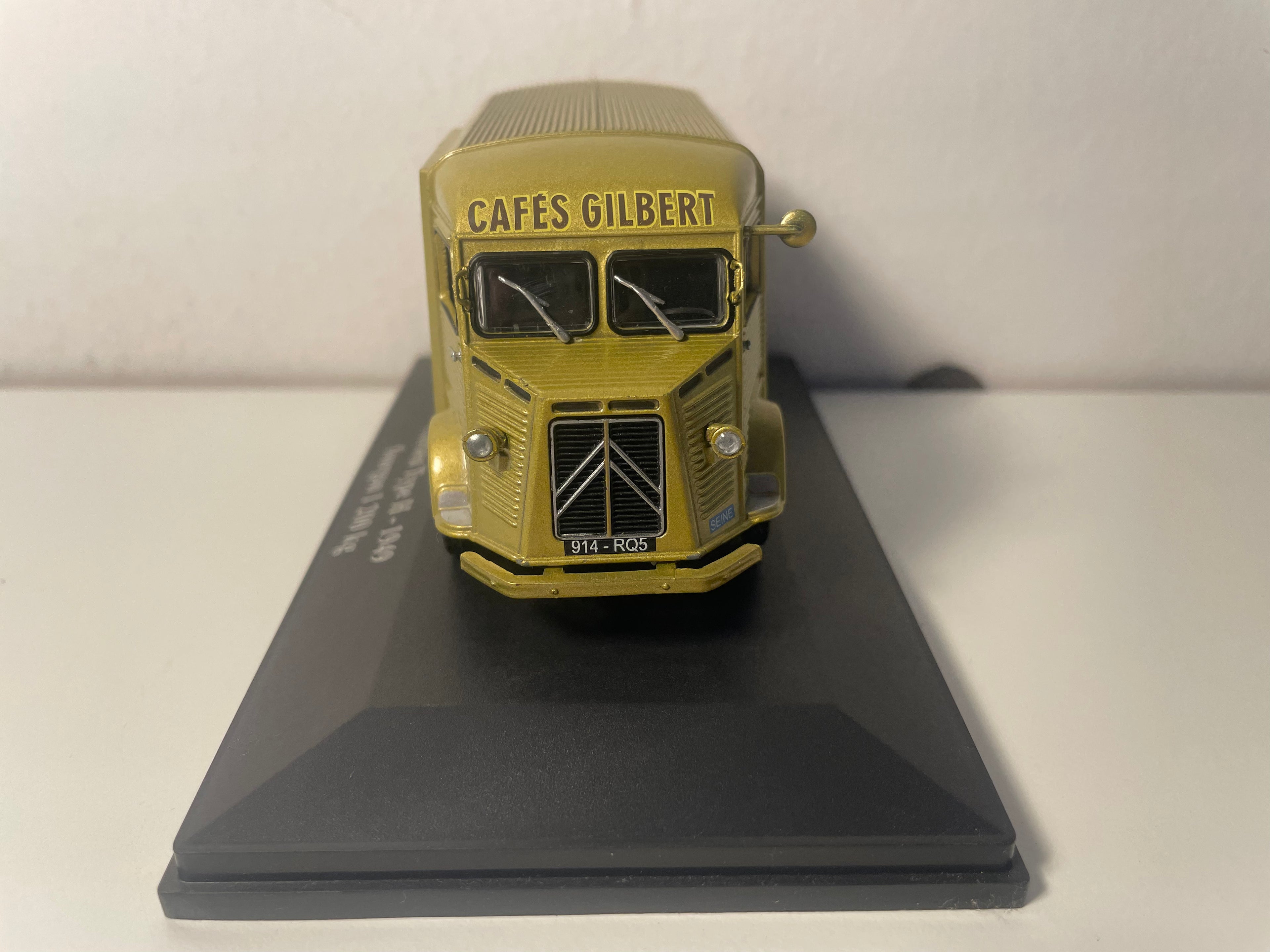 Citroën Typ H aus 1949 vun 1200 kg Caféen GILBERT