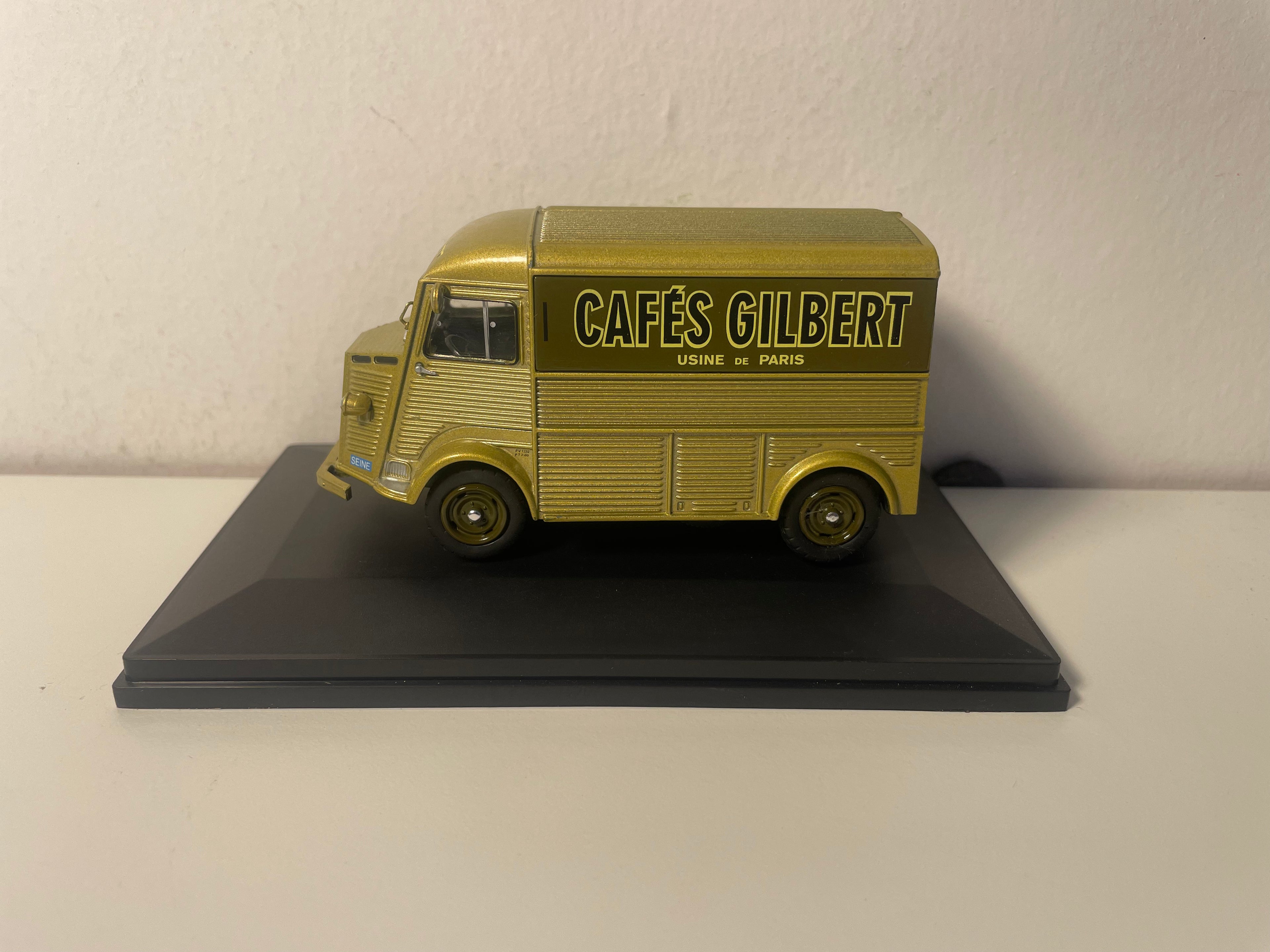 Citroën Typ H aus 1949 vun 1200 kg Caféen GILBERT