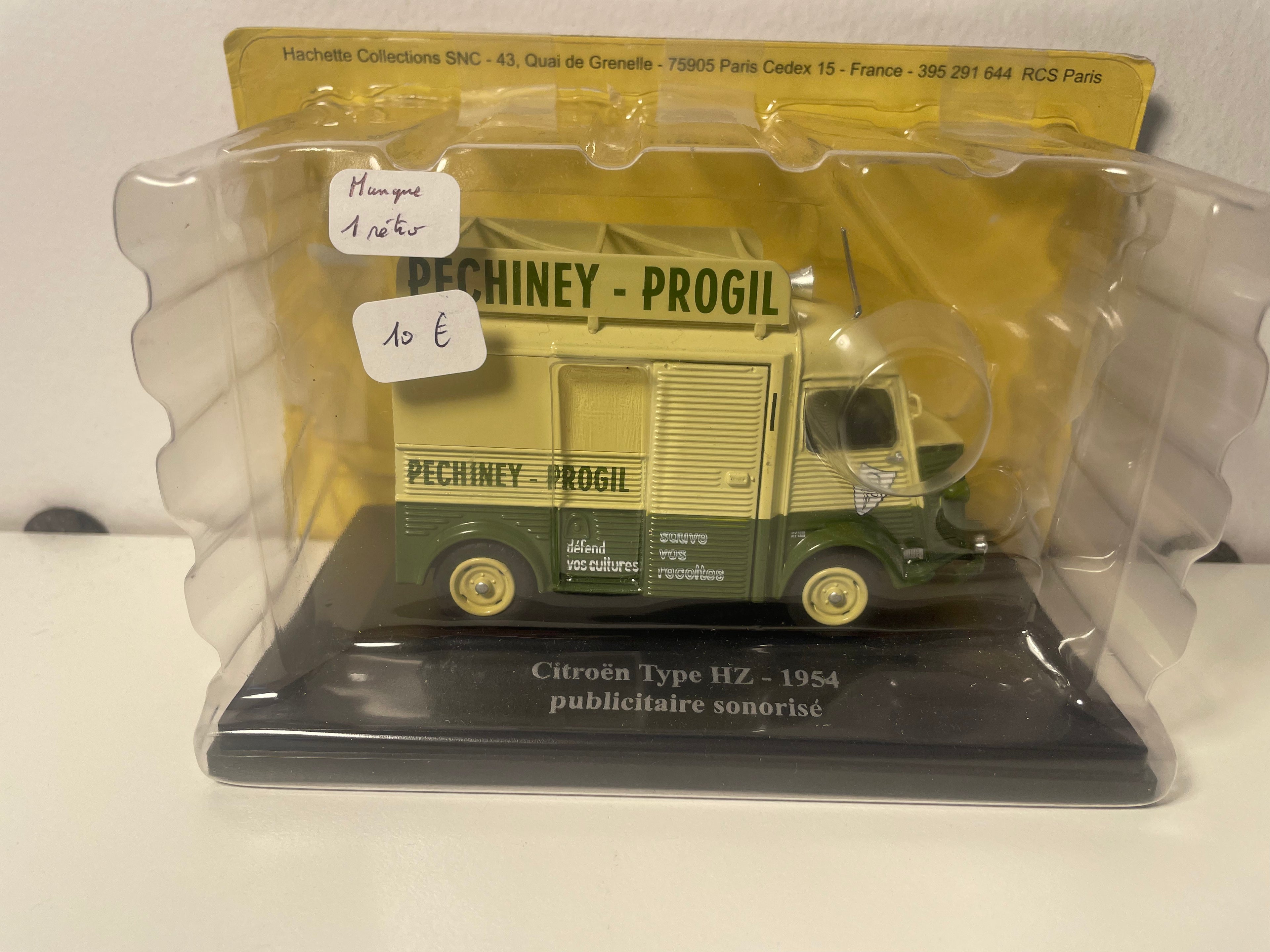 Citroën type HZ groen en beige uit 1954 - geluid reclamewagen PECHINEY - PROGYL (1 spiegel ontbreekt)