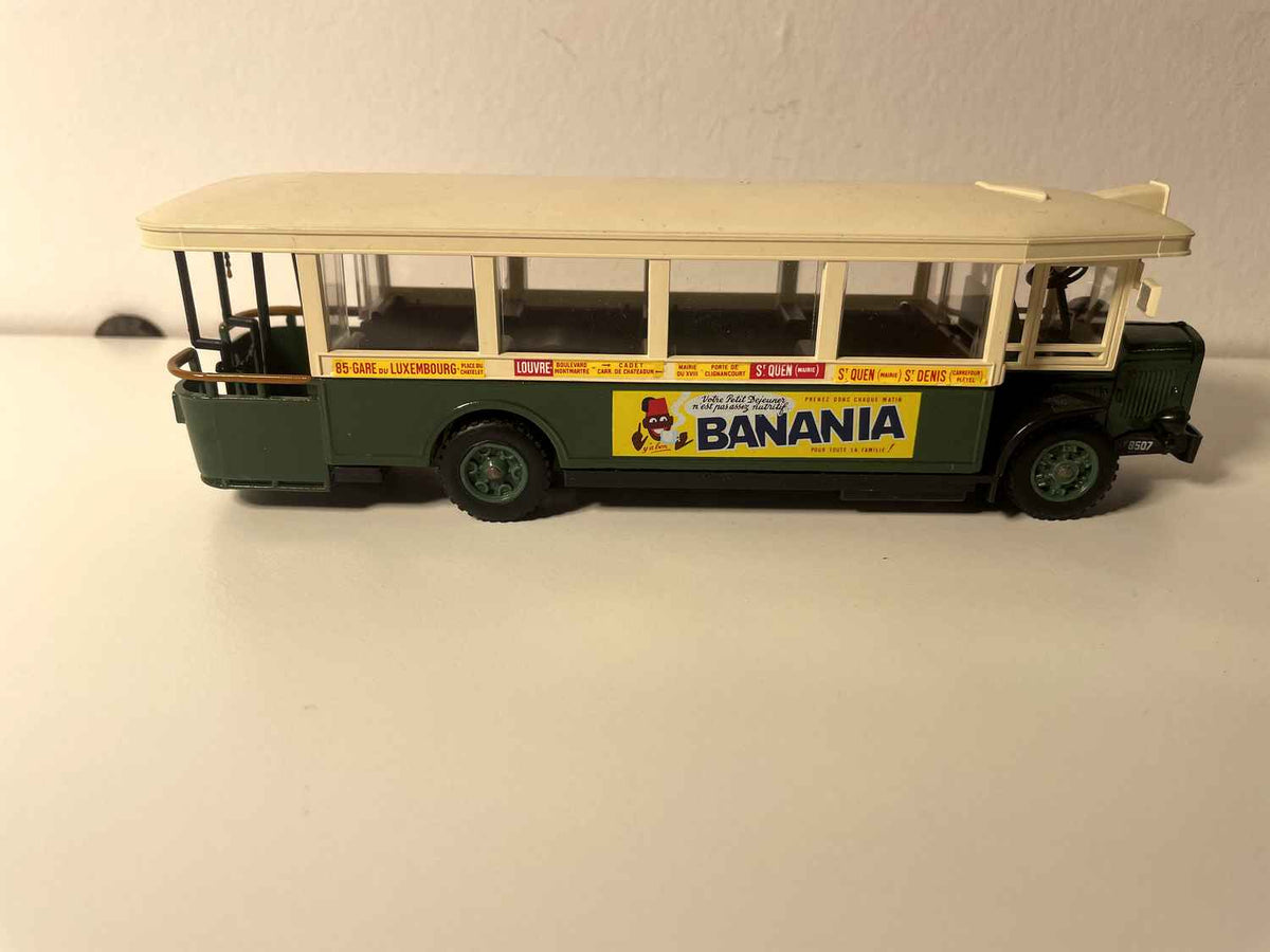 Autobus Renault TN 6C (autobus parigino) verde e beige del 1934 - SOLIDO fabbricazione francese