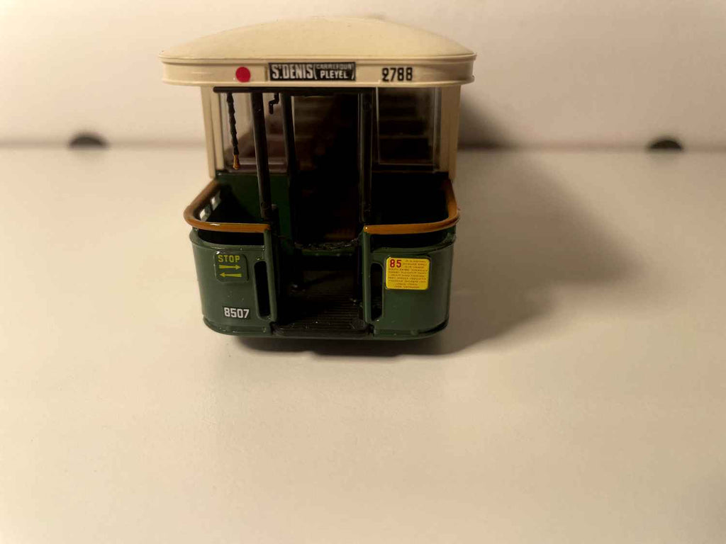 Autobus Renault TN 6C (autobus parigino) verde e beige del 1934 - SOLIDO fabbricazione francese