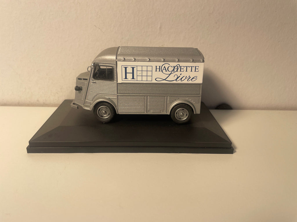 Citroën type H gris - camionnette 1200 Kg - Hachette livre