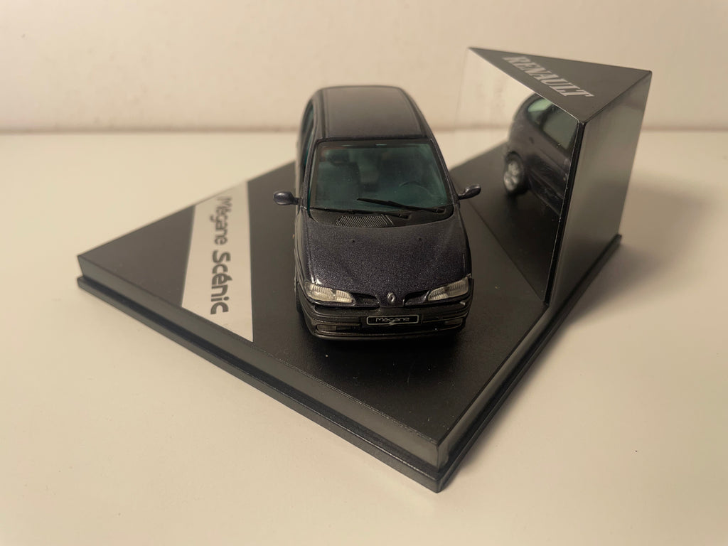 Renault Mégane Scénic Dark Blue - VITESSE (Square Box Set)