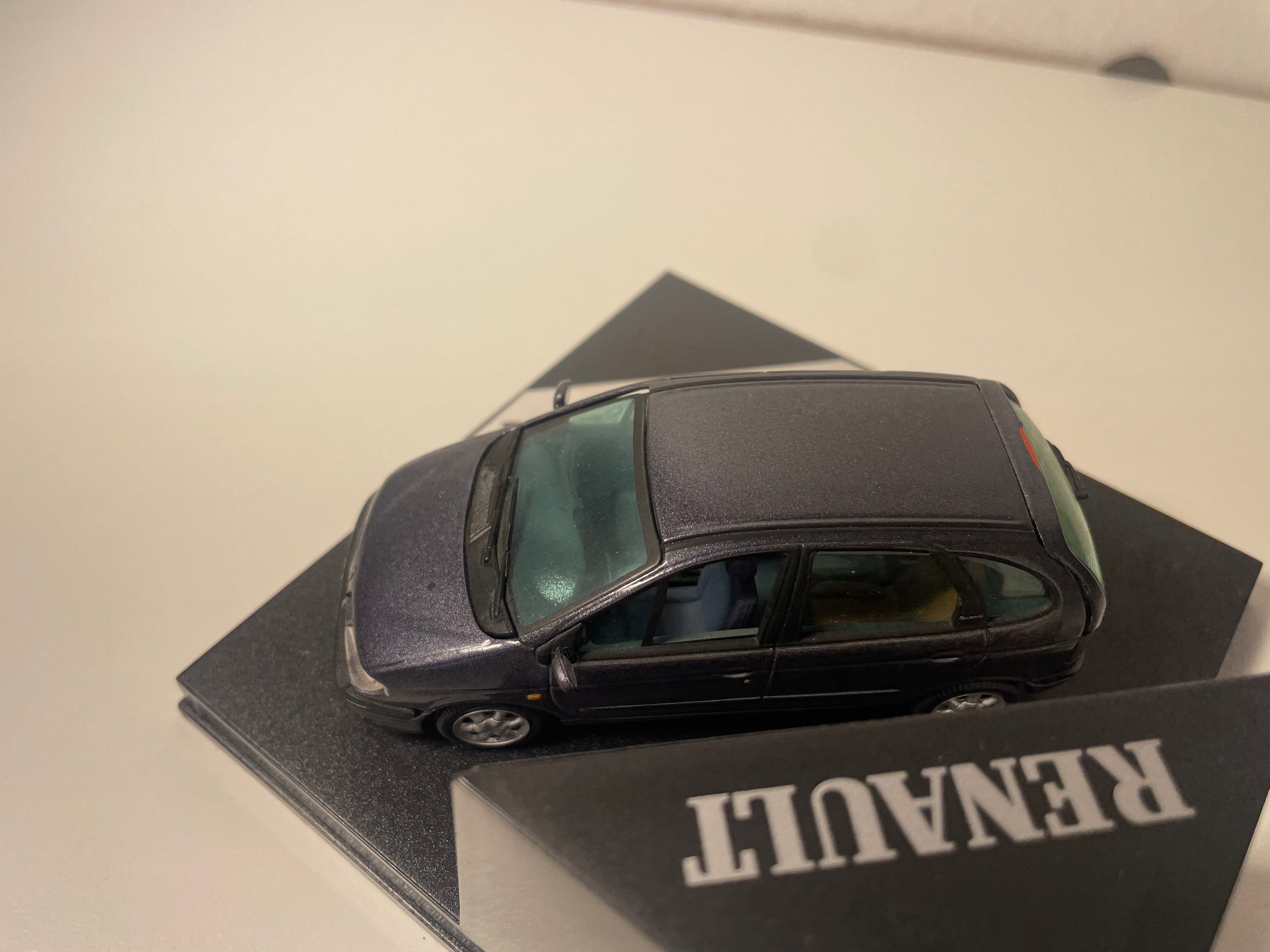 Renault Mégane Scénic Dark Blue - VITESSE (Square Box Set)