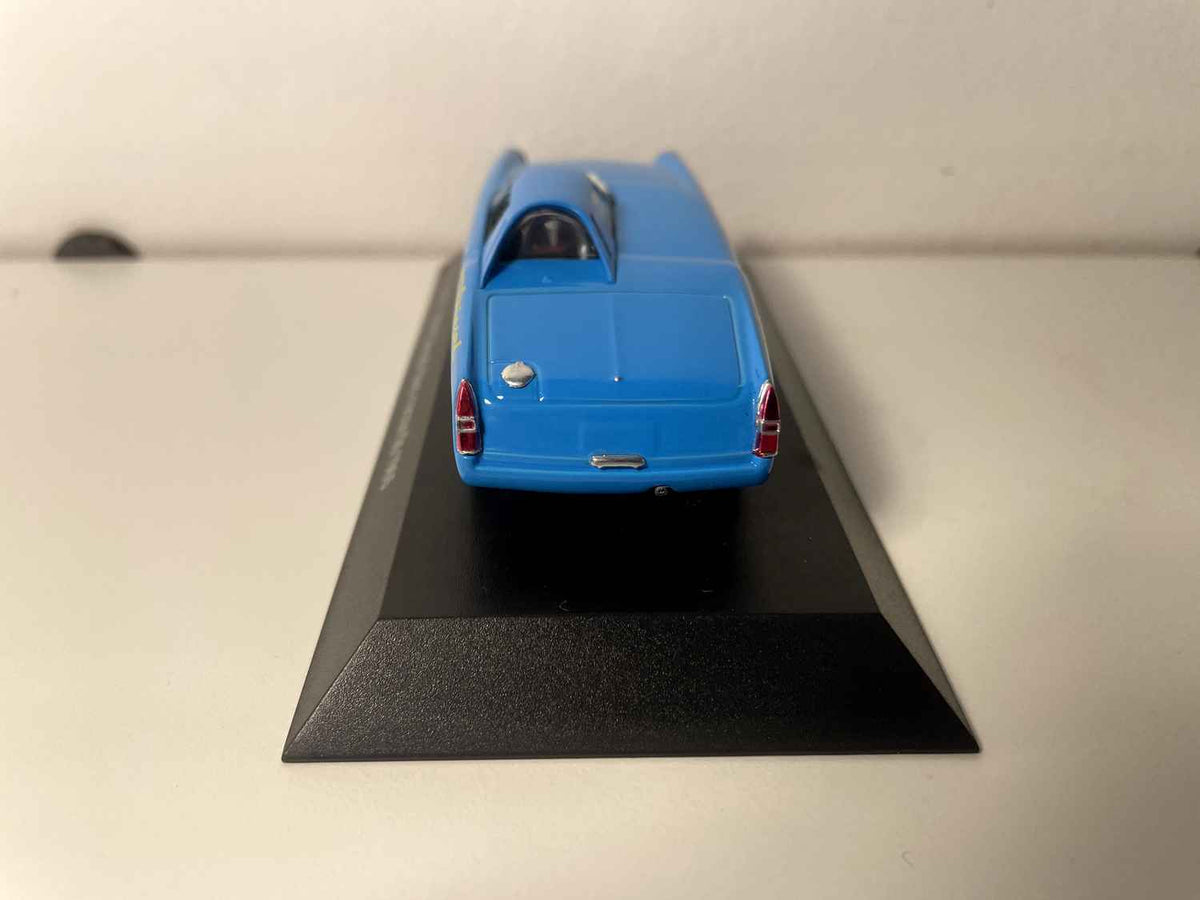 Peugeot 404 Diesel aus den Opzeechnunge vun 1965 (bloen Auto)