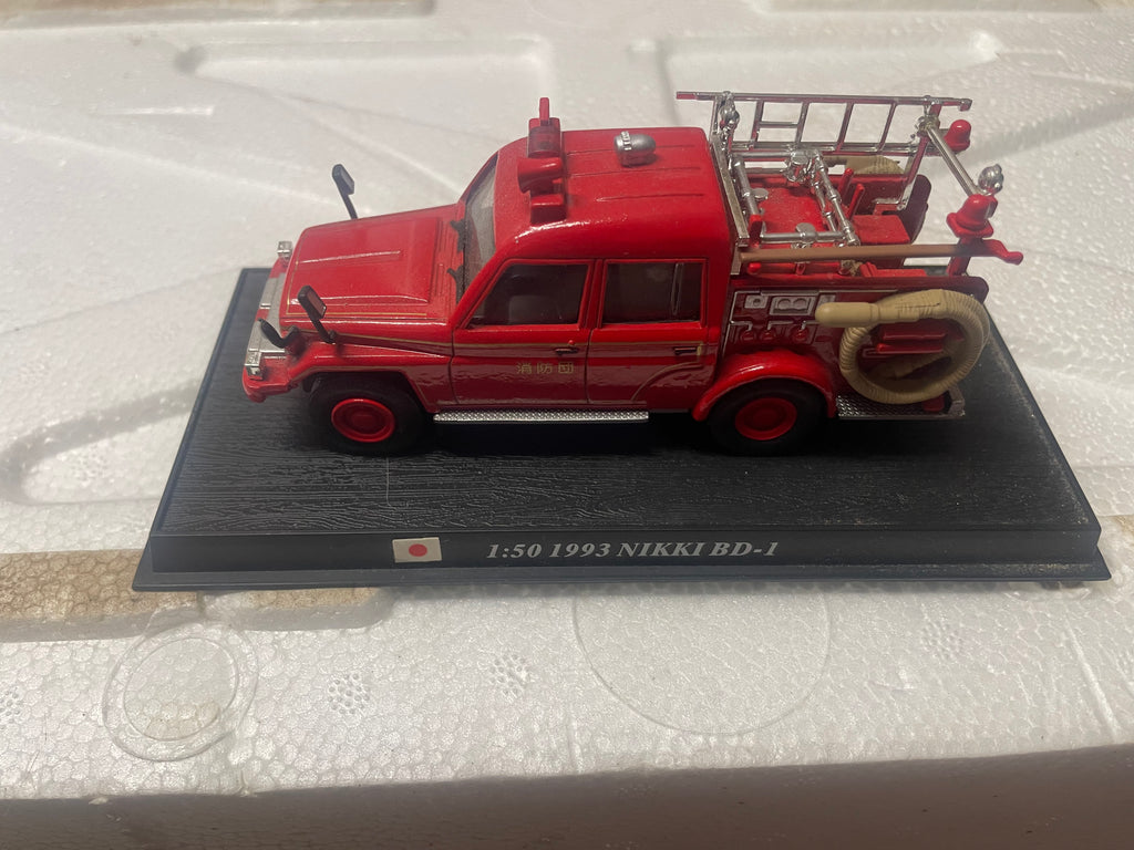 Véhicules de pompiers (lot de 26 véhicules): EN L'ETAT