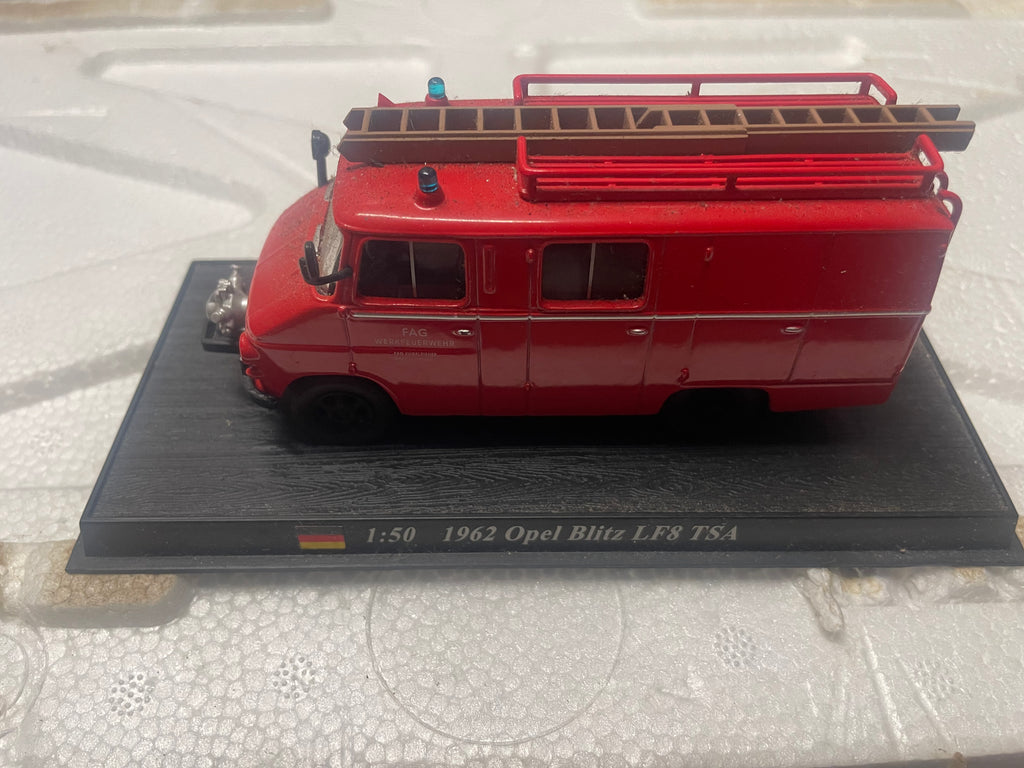 Véhicules de pompiers (lot de 26 véhicules): EN L'ETAT
