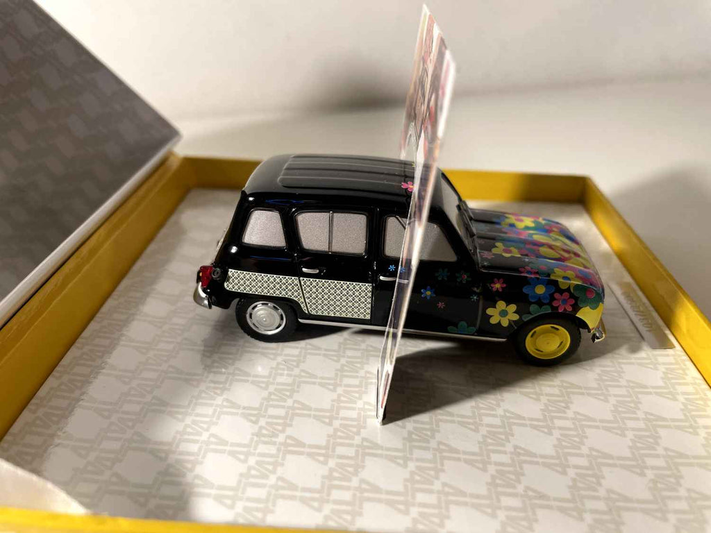 Renault 4L bi-face (zestaw z okazji 50-lecia 4L (EDYCJA LIMITOWANA) - NOREV