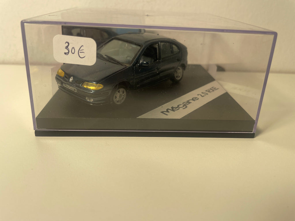 Renault Mégane 2.0 RXE verte foncée? - VITESSE (coffret boite carrée)