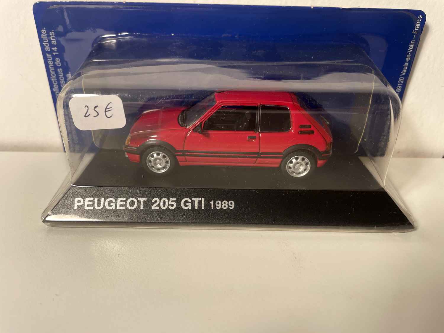 Peugeot 205 GTI vermelho de 1989