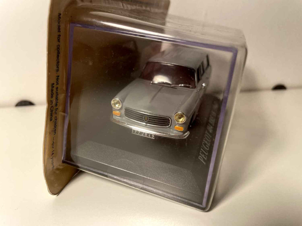 Peugeot 404 break grise de 1964