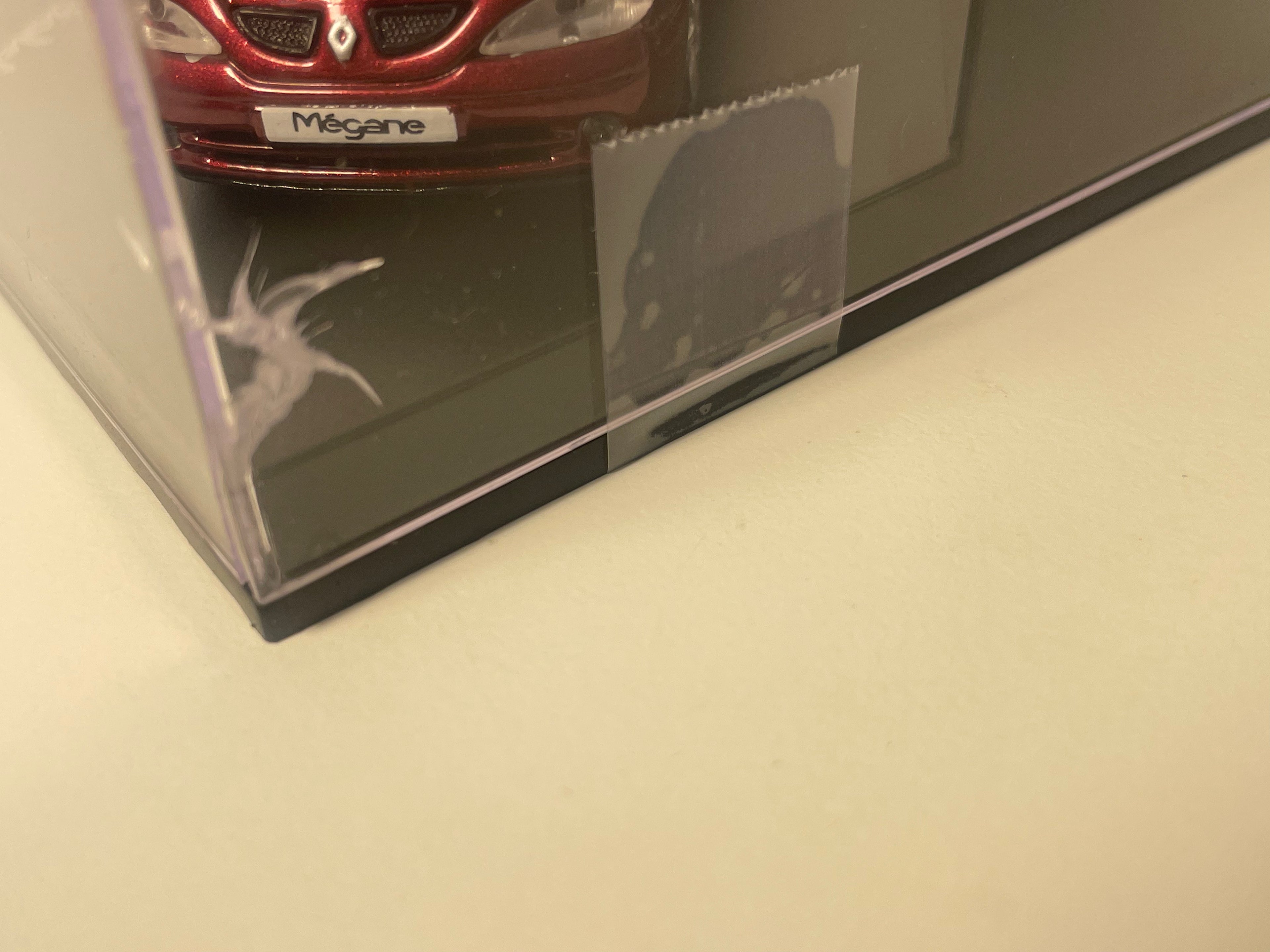 Renault Mégane Cabriolet RXI 2.0 16V bordeaux de 1999 - VITESSE (coffret boite carrée)