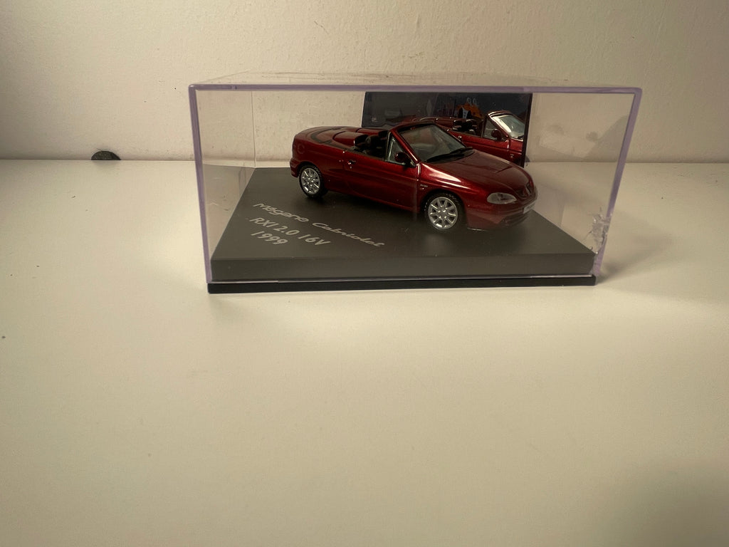 Renault Mégane Cabriolet RXI 2.0 16V bordeaux de 1999 - VITESSE (coffret boite carrée)