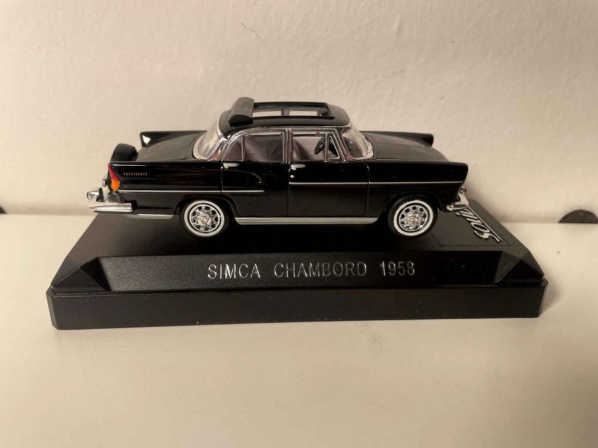 Simca Chambord nera del 1958 - Solido riferimento D1640