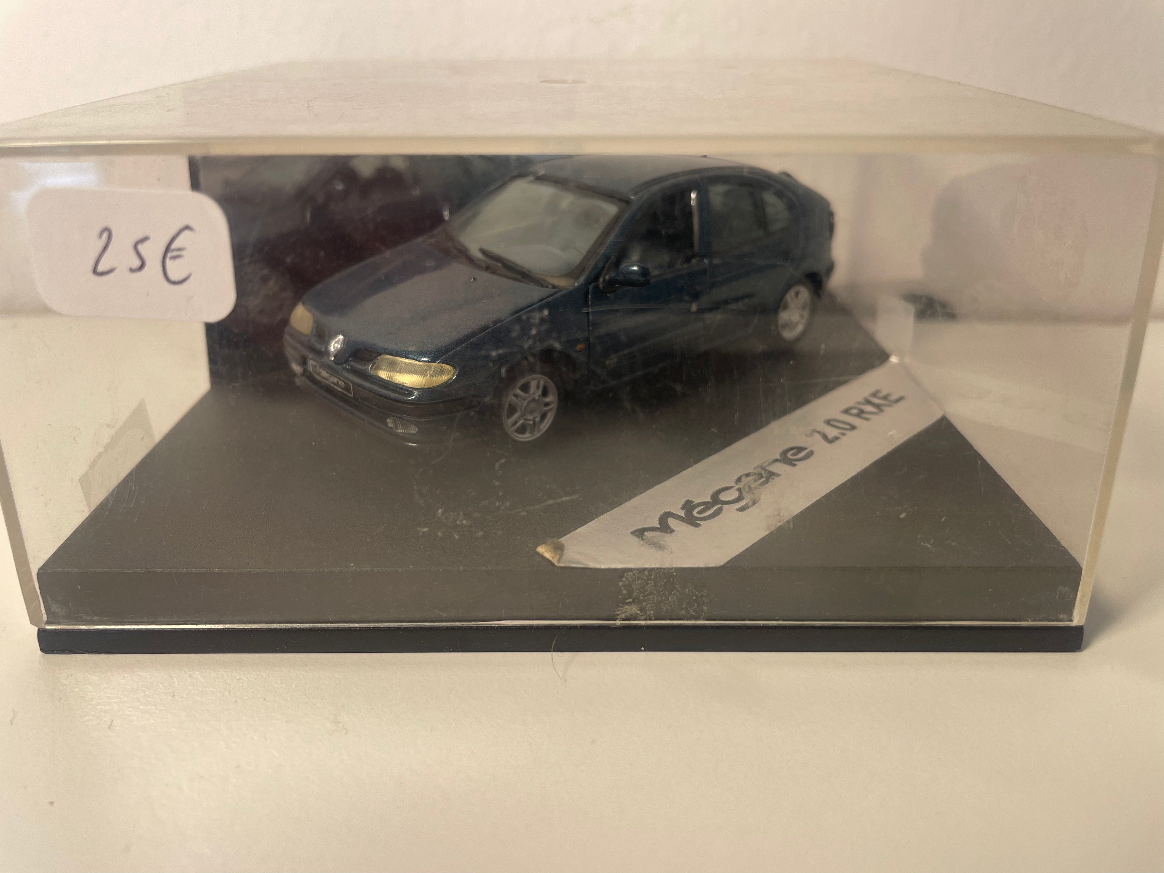 Renault Mégane 2.0 RXE verte - VITESSE (coffret boite carrée)