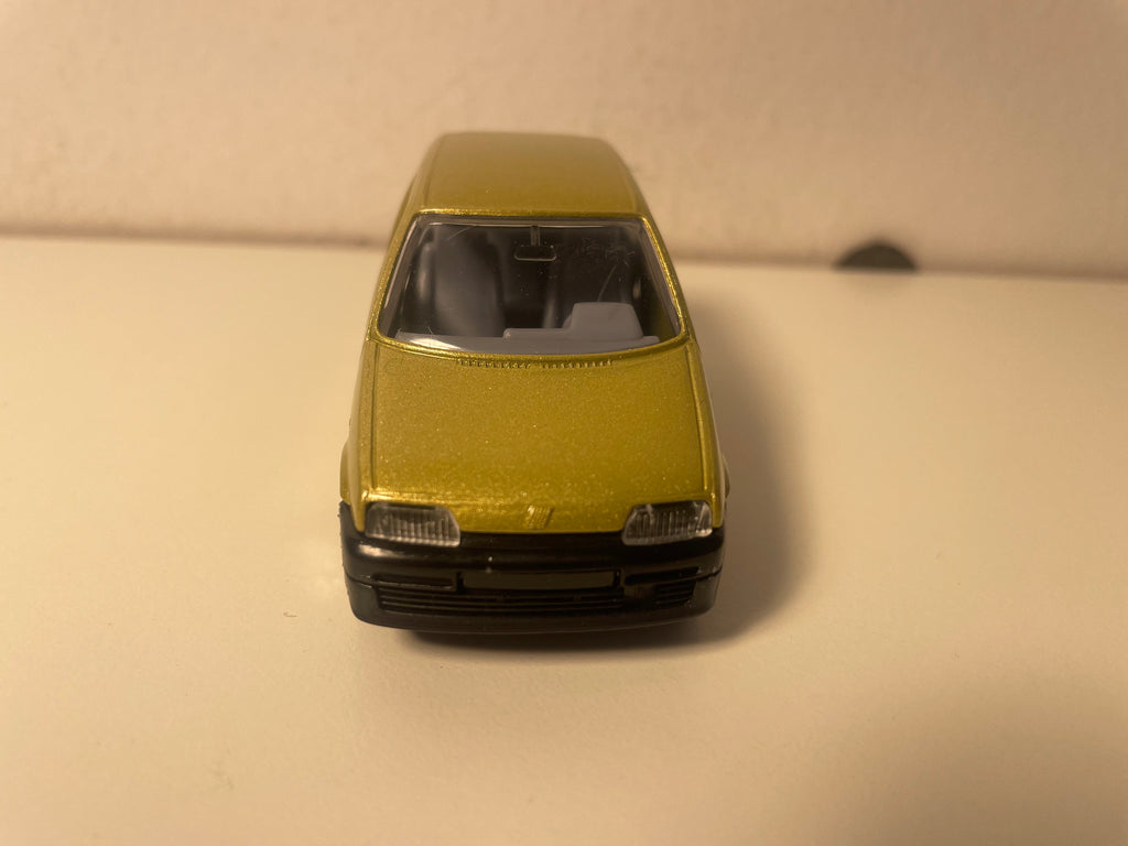Fiat Cinquecento gréng? - Burago Referenz 4193