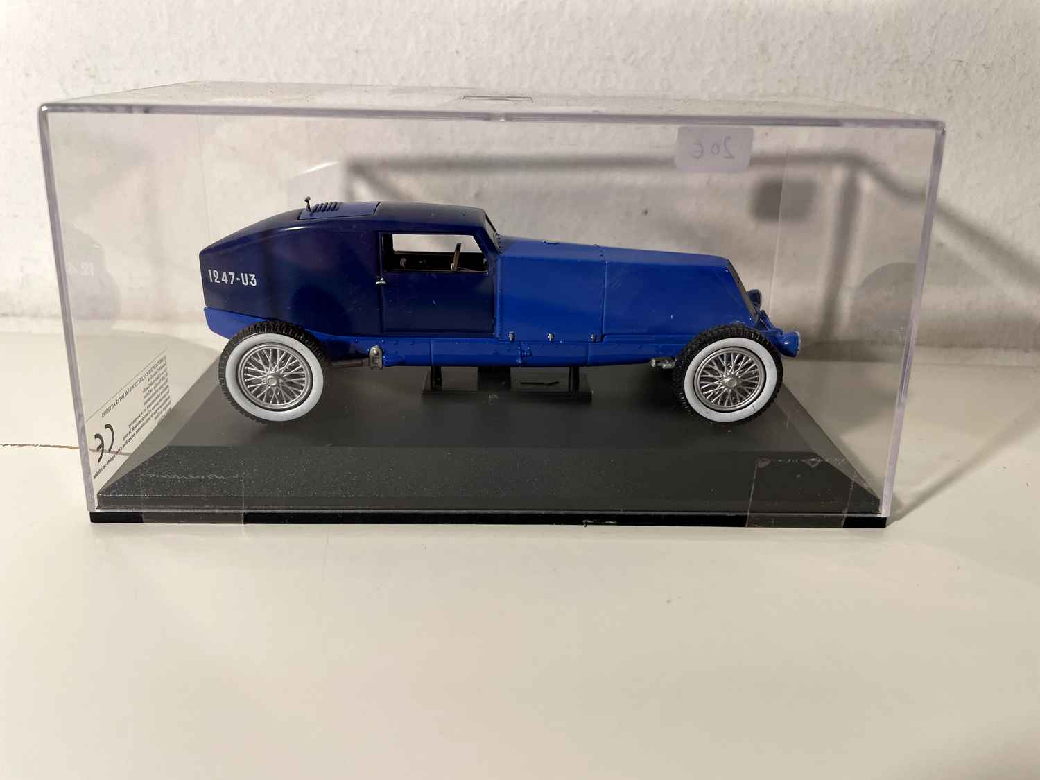 Renault 40 CV typ NM niebieski (24-godzinny rekord prędkości w lipcu 1926 r.)